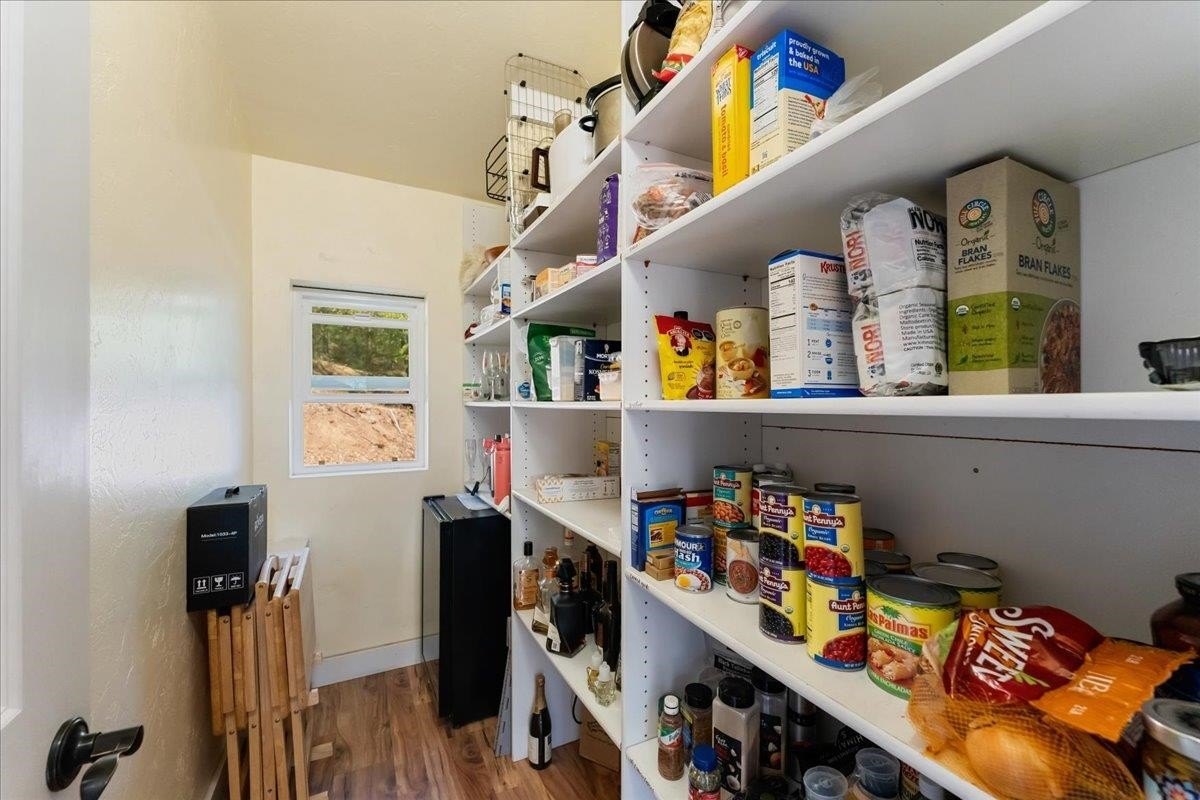 Weed, California, 96094, United States, 4 Bedrooms Bedrooms, ,3 BathroomsBathrooms,Residential,For Sale,2038321