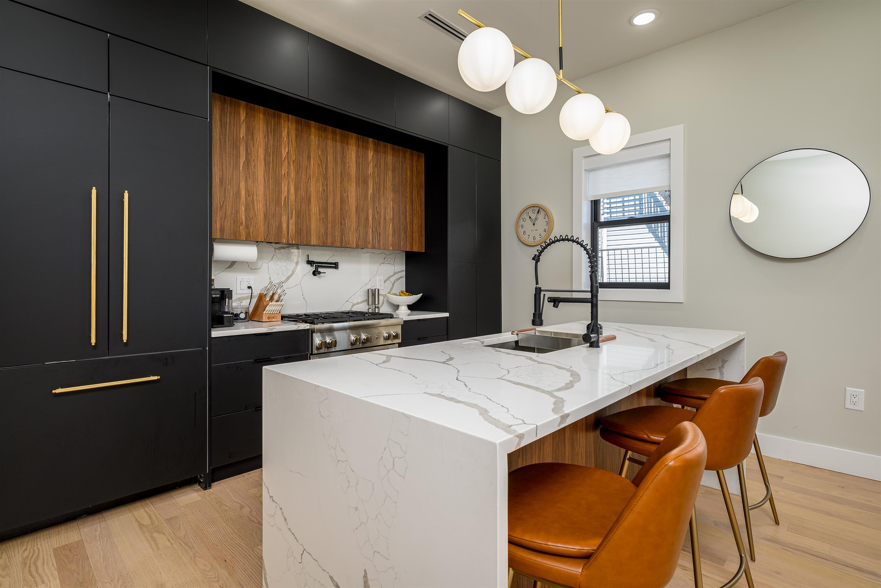 Jersey City, New Jersey, 07307, United States, 3 Bedrooms Bedrooms, ,3 BathroomsBathrooms,Residential,For Sale,1901105