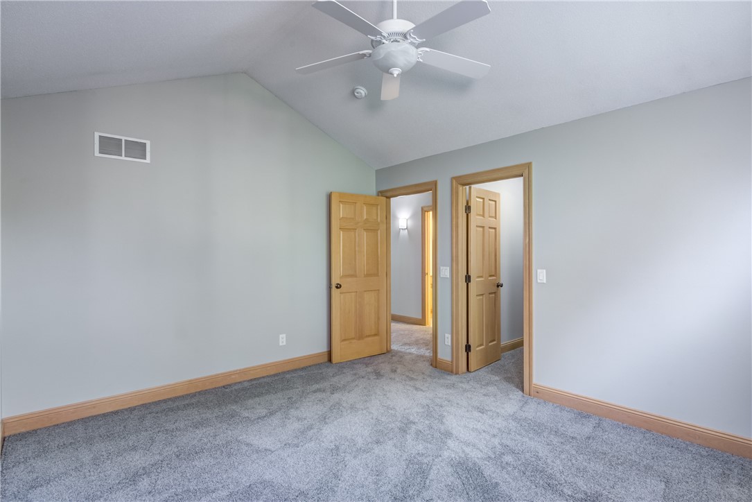 Eau Claire, Wisconsin, 54701, United States, 5 Bedrooms Bedrooms, ,4 BathroomsBathrooms,Residential,For Sale,1976179