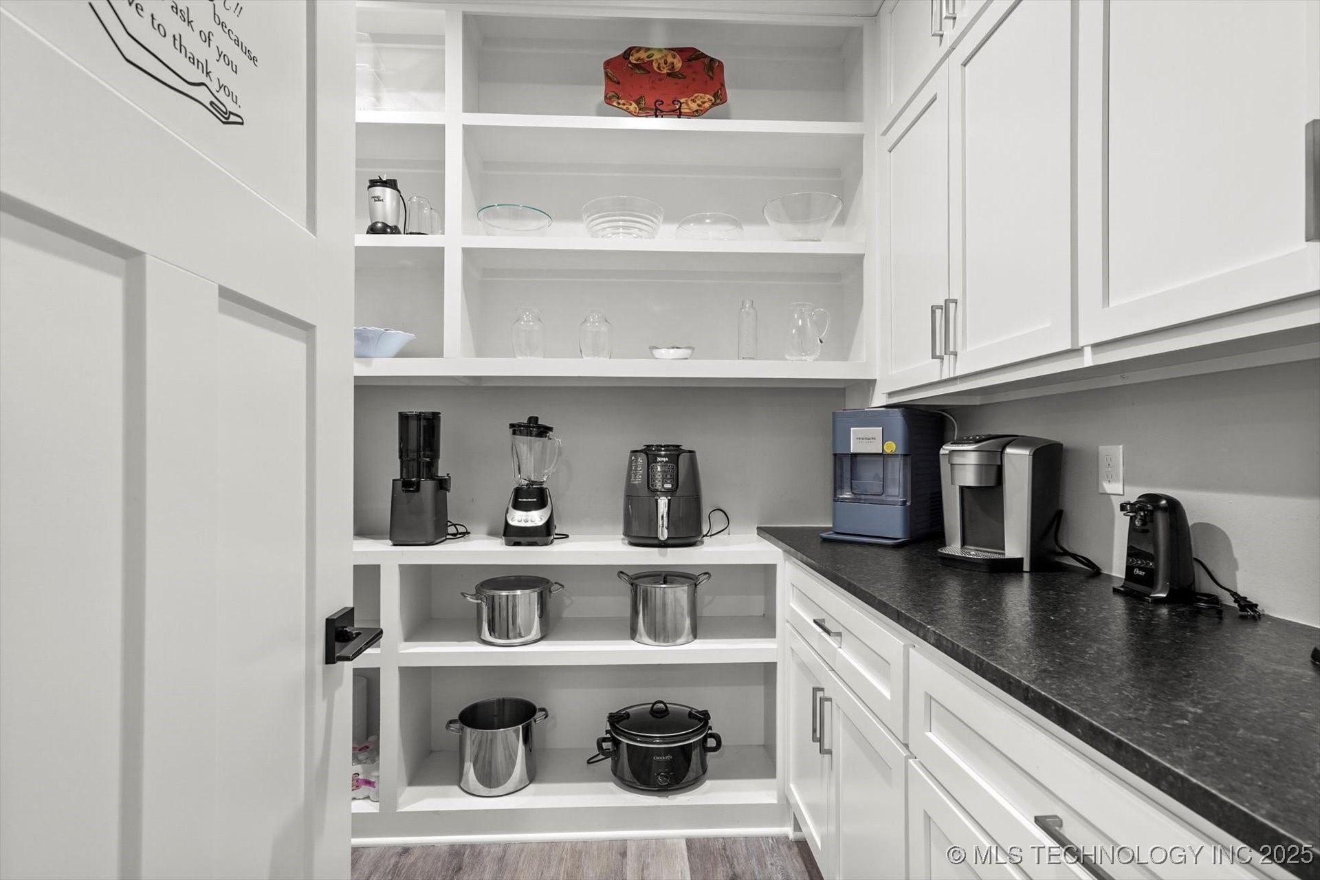 Owasso, Oklahoma, 74055, United States, 3 Bedrooms Bedrooms, ,4 BathroomsBathrooms,Residential,For Sale,1986225