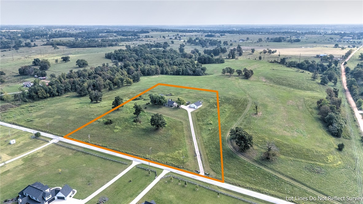 Bentonville, Arkansas, 72713, United States, 4 Bedrooms Bedrooms, ,2 BathroomsBathrooms,Residential,For Sale,1947992