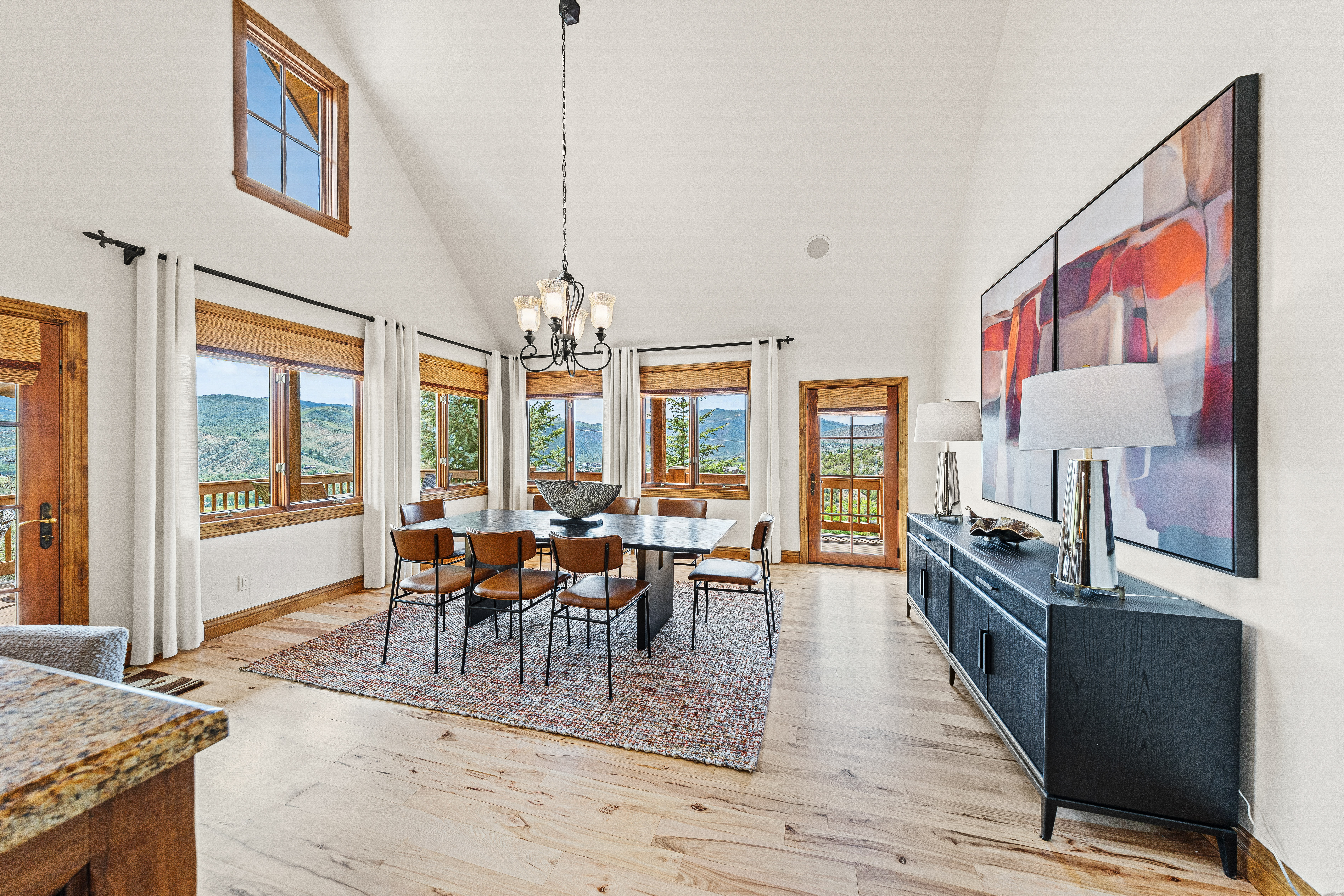  Exceptional Mountain Estate Offering Breathtaking Views - 物件實景