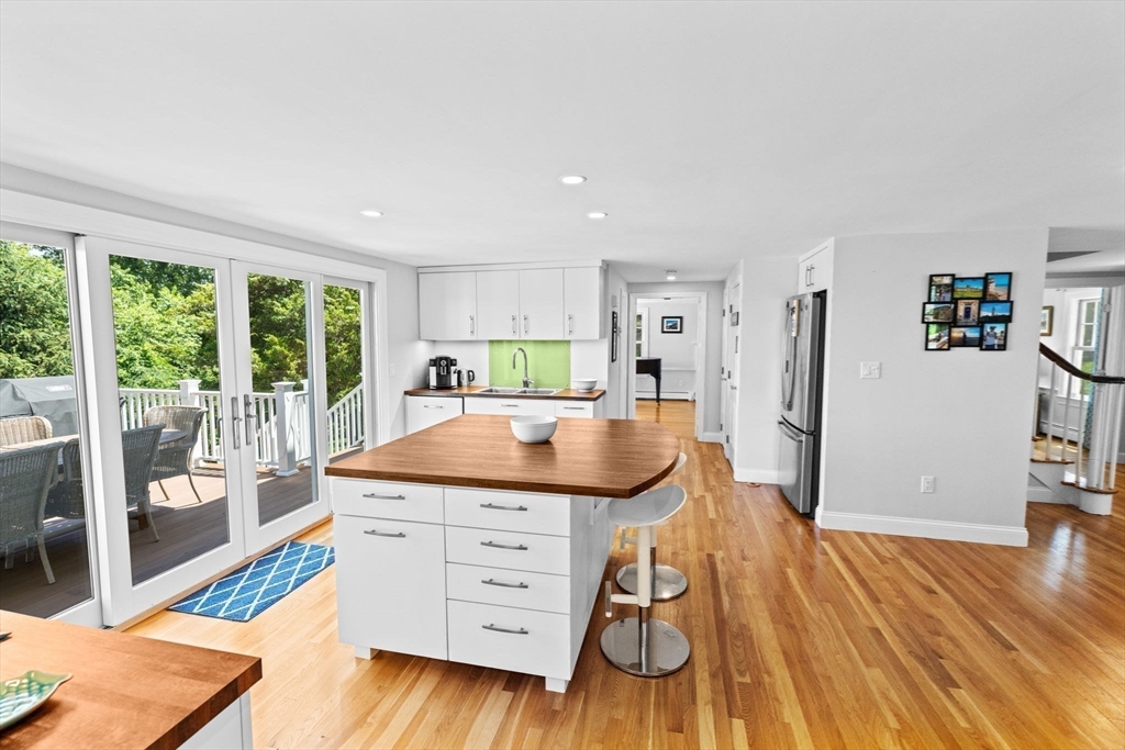 Duxbury, Massachusetts, 02332, United States, 5 Bedrooms Bedrooms, ,4 BathroomsBathrooms,Residential,For Sale,1876527