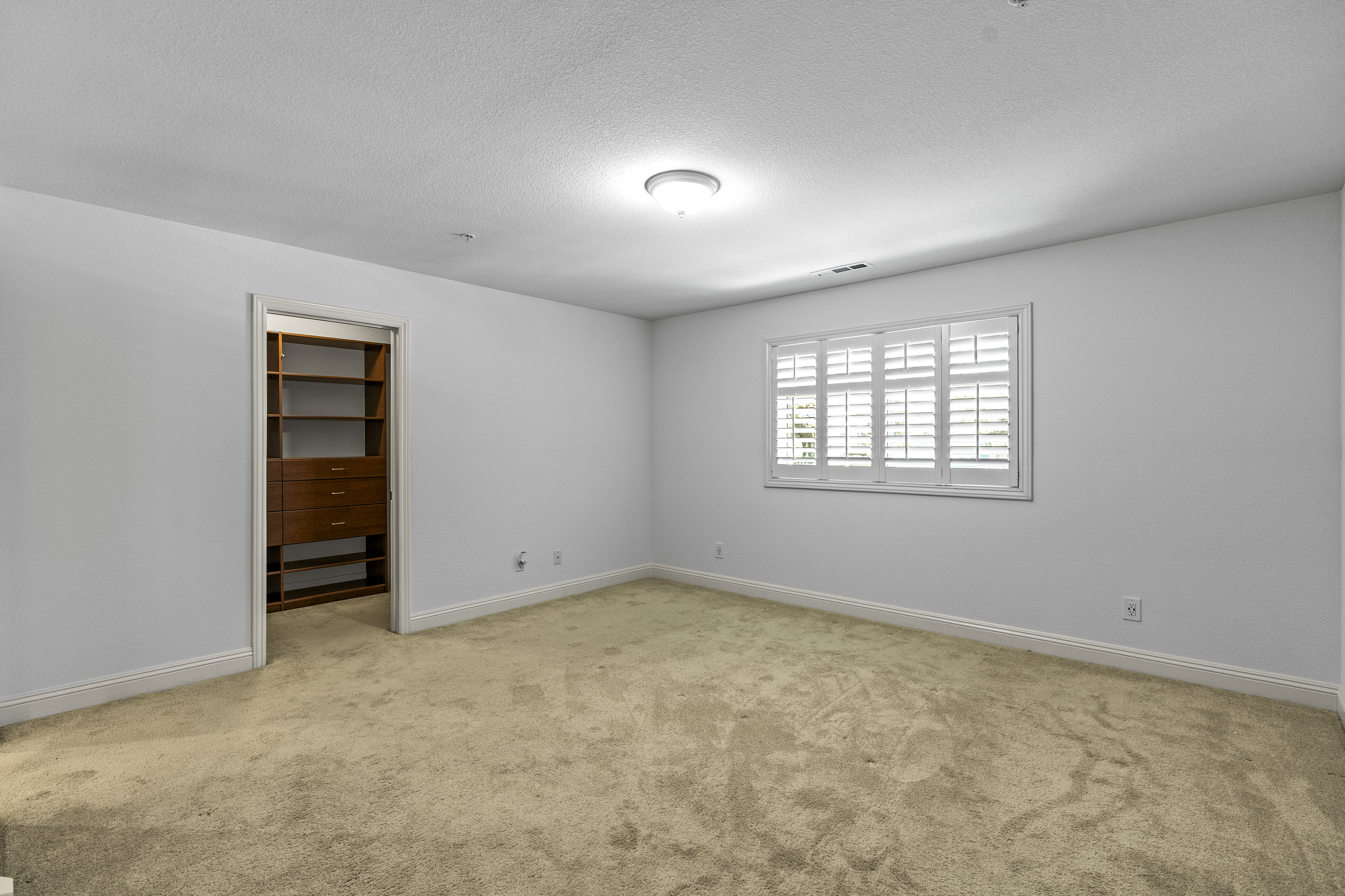  1357 Magnolia Ave - 物件實景