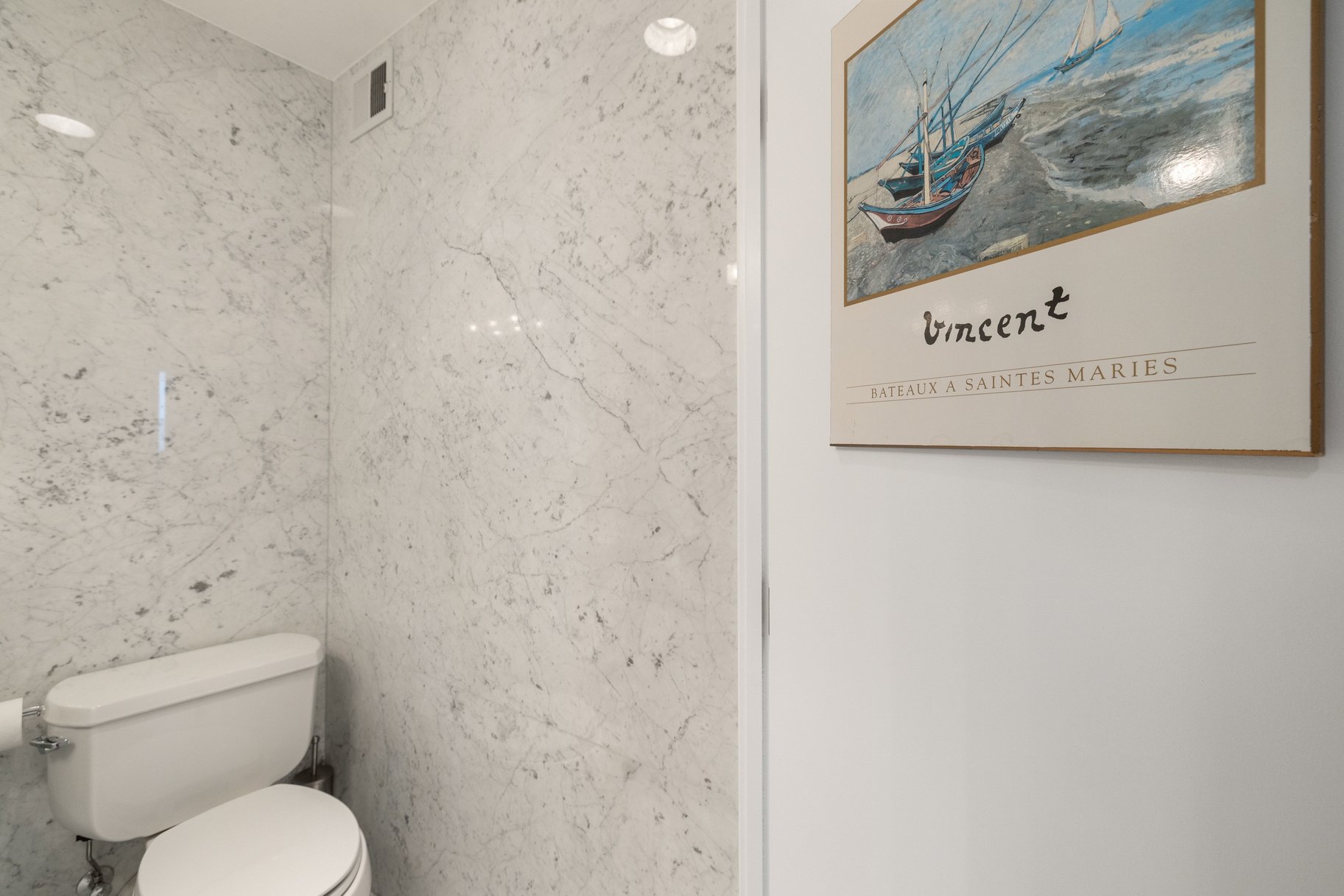  Chic Downtown Condo with Mountain & River Views - 物件實景