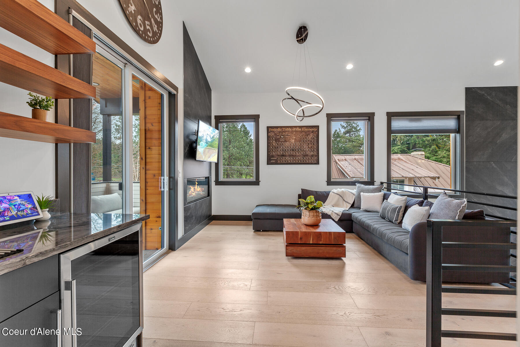Coeur d'Alene, Idaho, 83814, United States, 4 Bedrooms Bedrooms, ,1 BathroomBathrooms,Residential,For Sale,1975946