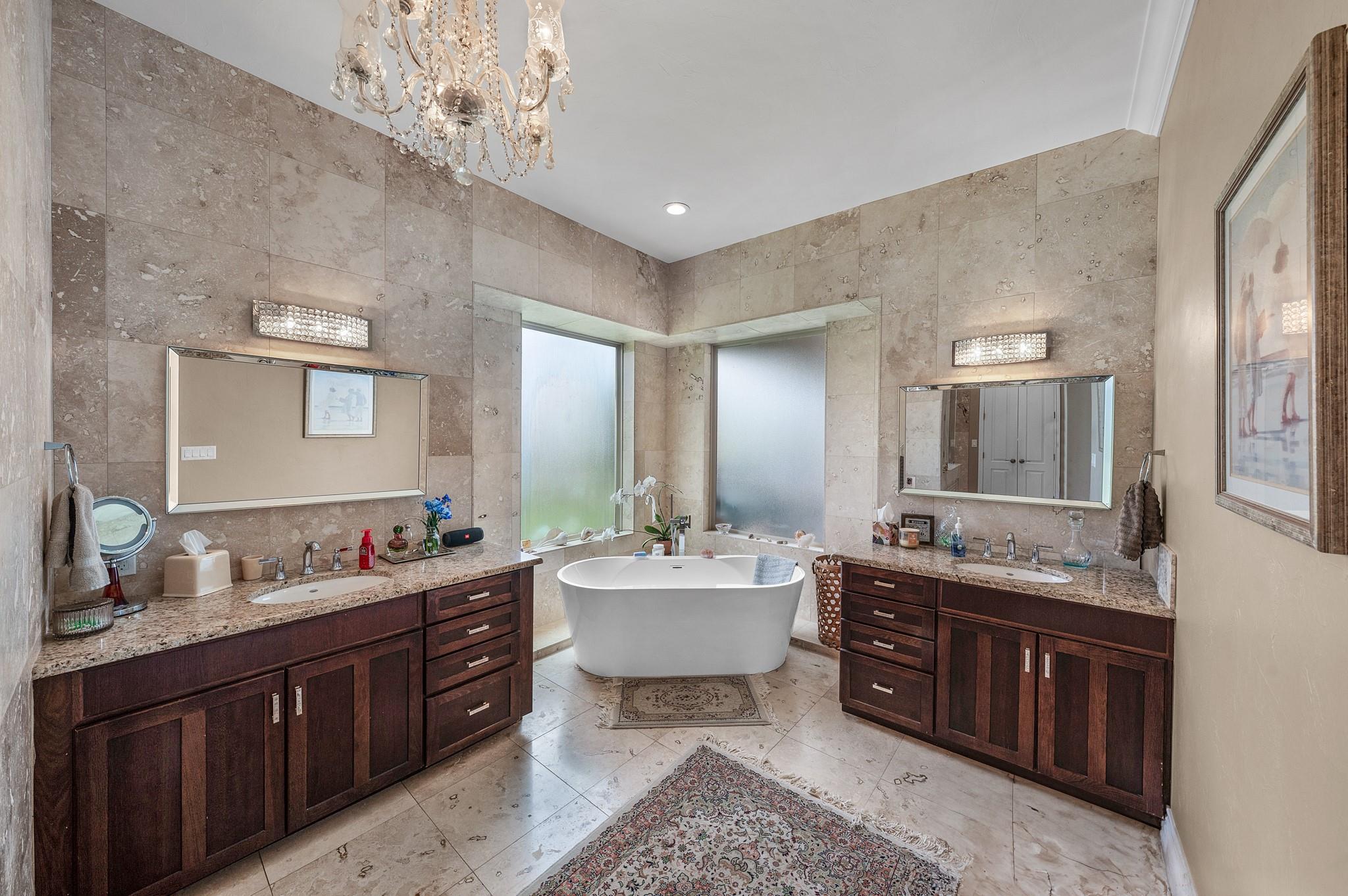 Sulphur Springs, Texas, 75482, United States, 5 Bedrooms Bedrooms, ,4 BathroomsBathrooms,Residential,For Sale,1803498