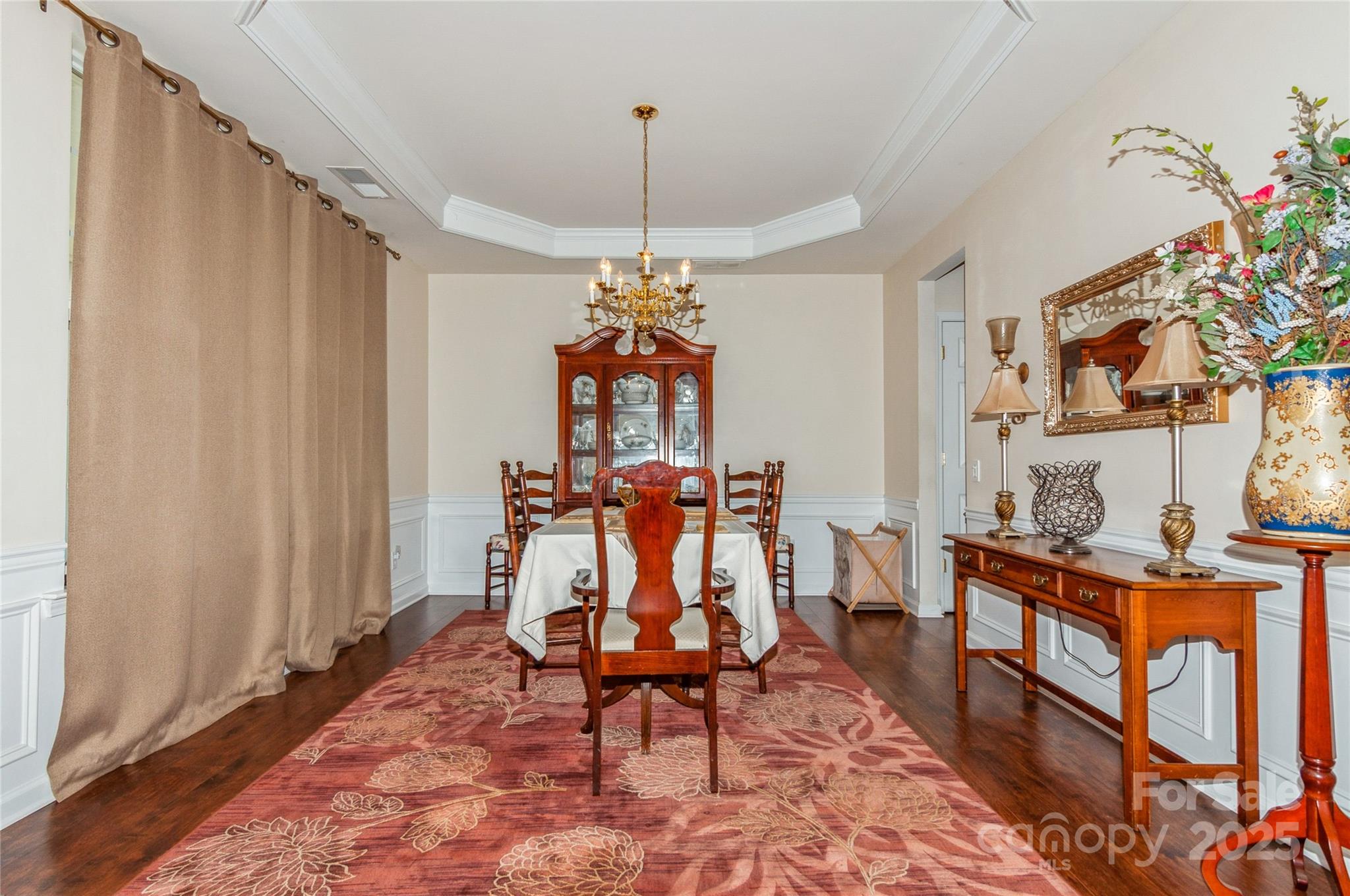 Cornelius, North Carolina, 28031, United States, 4 Bedrooms Bedrooms, ,3 BathroomsBathrooms,Residential,For Sale,1896609