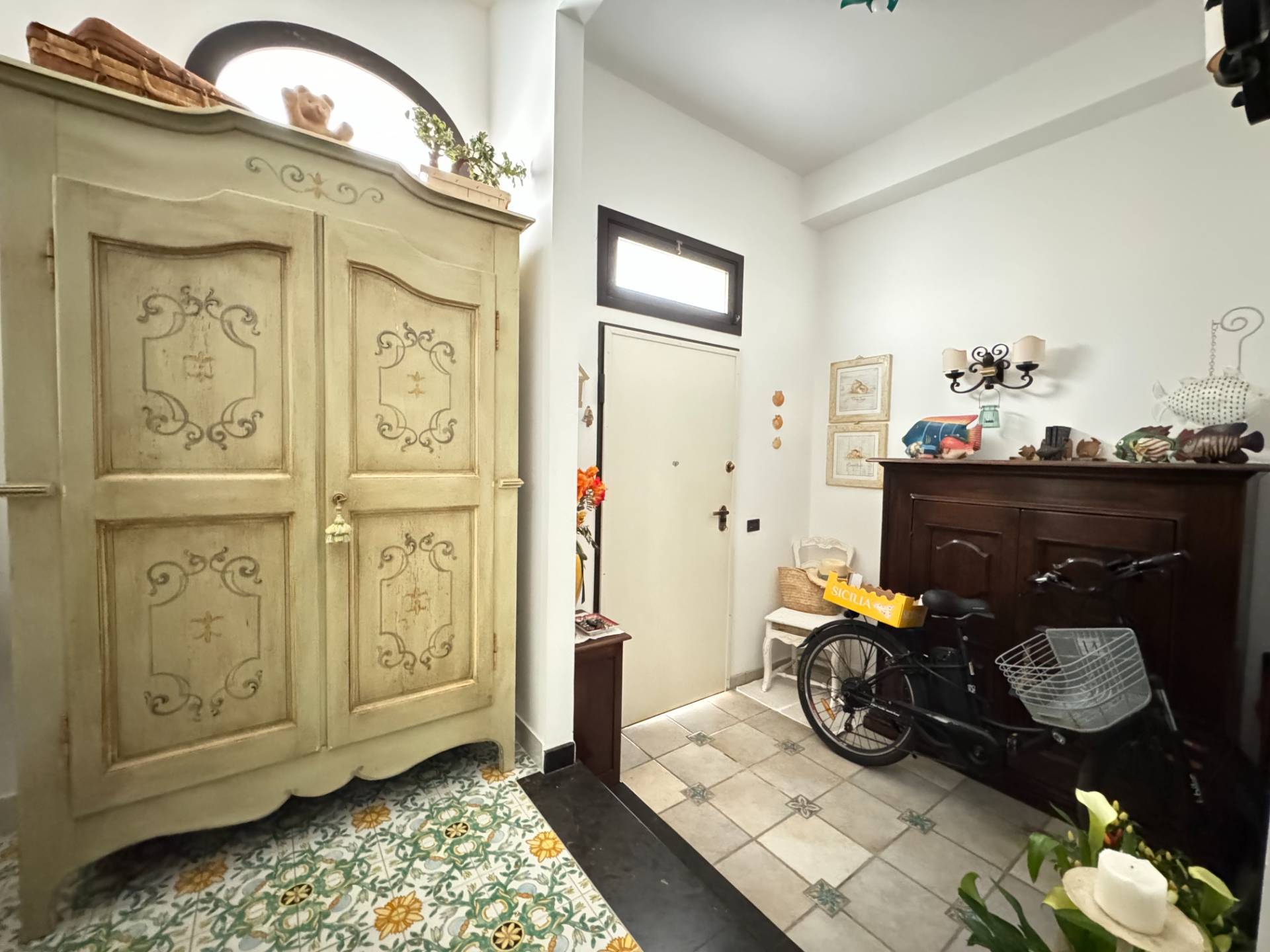 Ragusa, Ragusa, 97100, IT, 3 Bedrooms Bedrooms, ,3 BathroomsBathrooms,Residential,For Sale,1829533