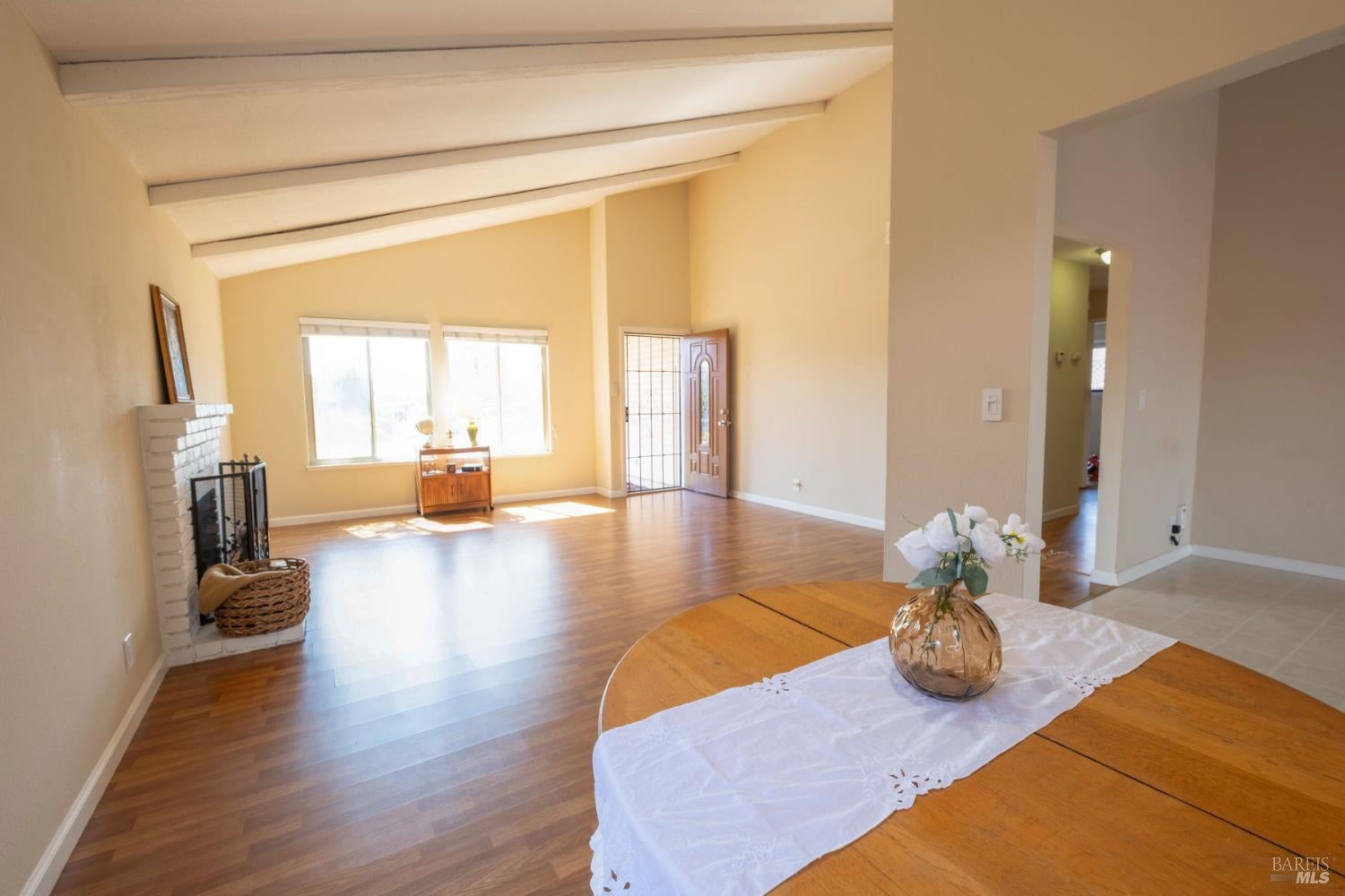 Vallejo, California, 94589, United States, 4 Bedrooms Bedrooms, ,2 BathroomsBathrooms,Residential,For Sale,1948983