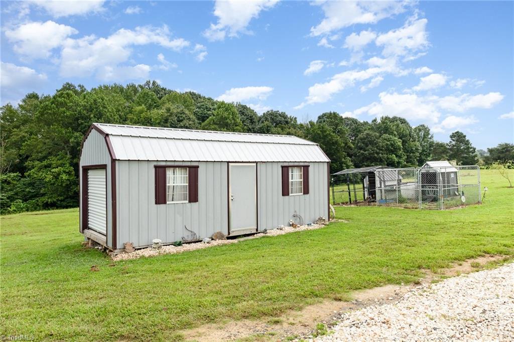 Burlington, North Carolina, 27217, United States, 3 Bedrooms Bedrooms, ,3 BathroomsBathrooms,Residential,For Sale,1908926