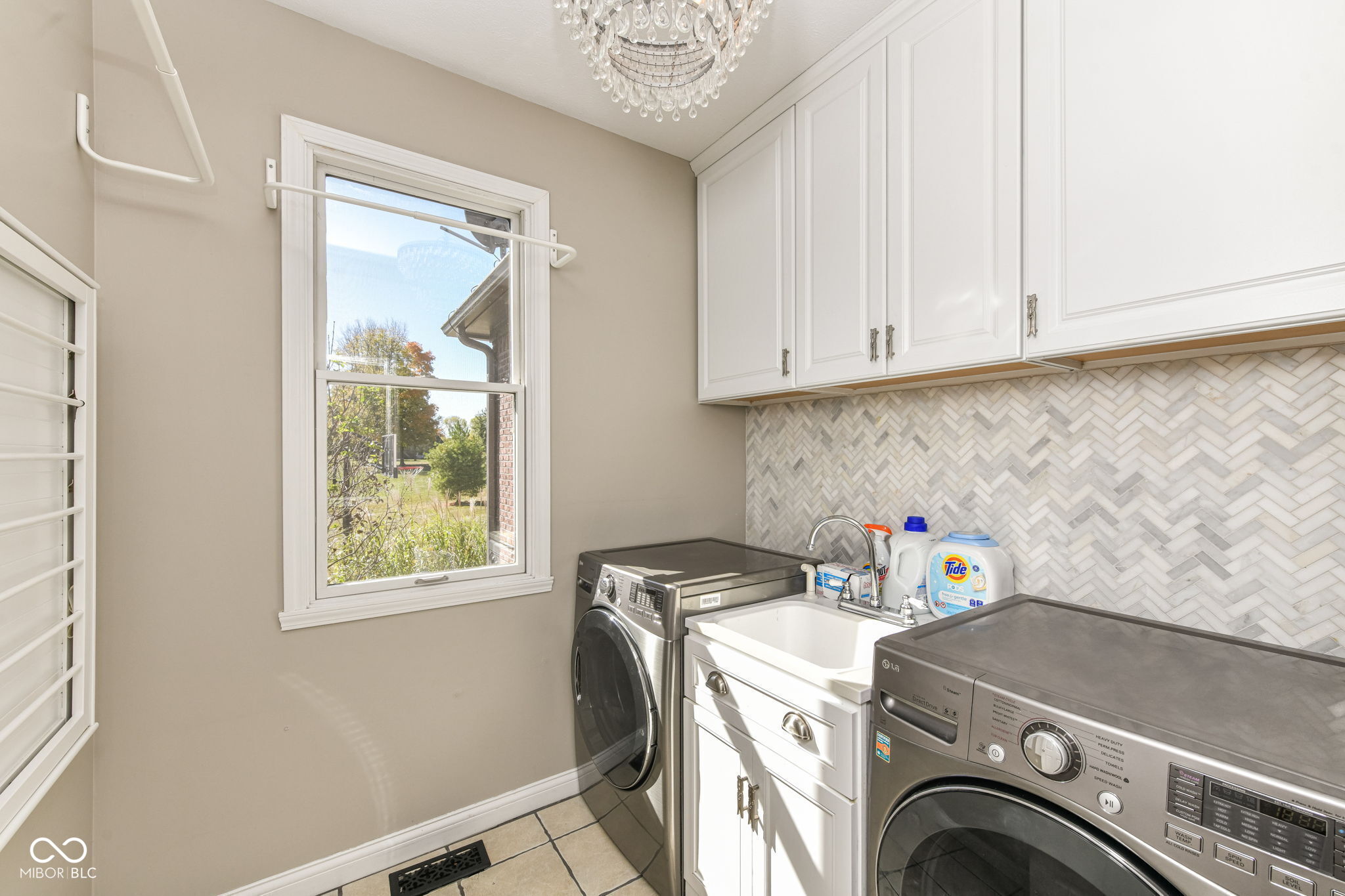 Cicero, Indiana, 46034, United States, 4 Bedrooms Bedrooms, ,4 BathroomsBathrooms,Residential,For Sale,2005154