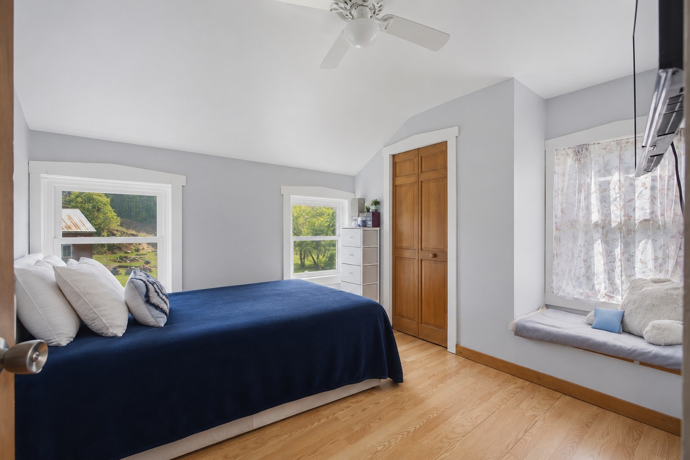  7952 Us-9, Pottersville, NY, 12860 - 物件實景
