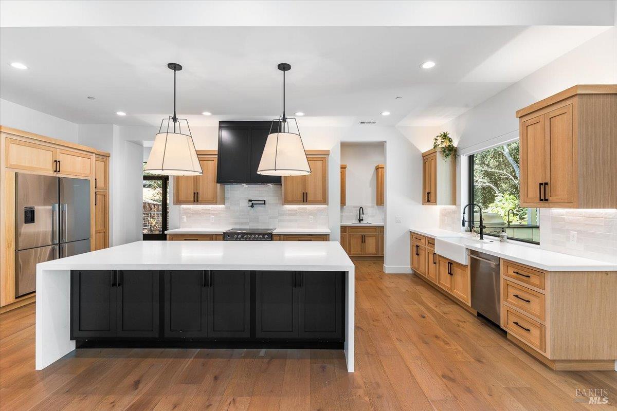 Santa Rosa, California, 95404, United States, 4 Bedrooms Bedrooms, ,4 BathroomsBathrooms,Residential,For Sale,1983418