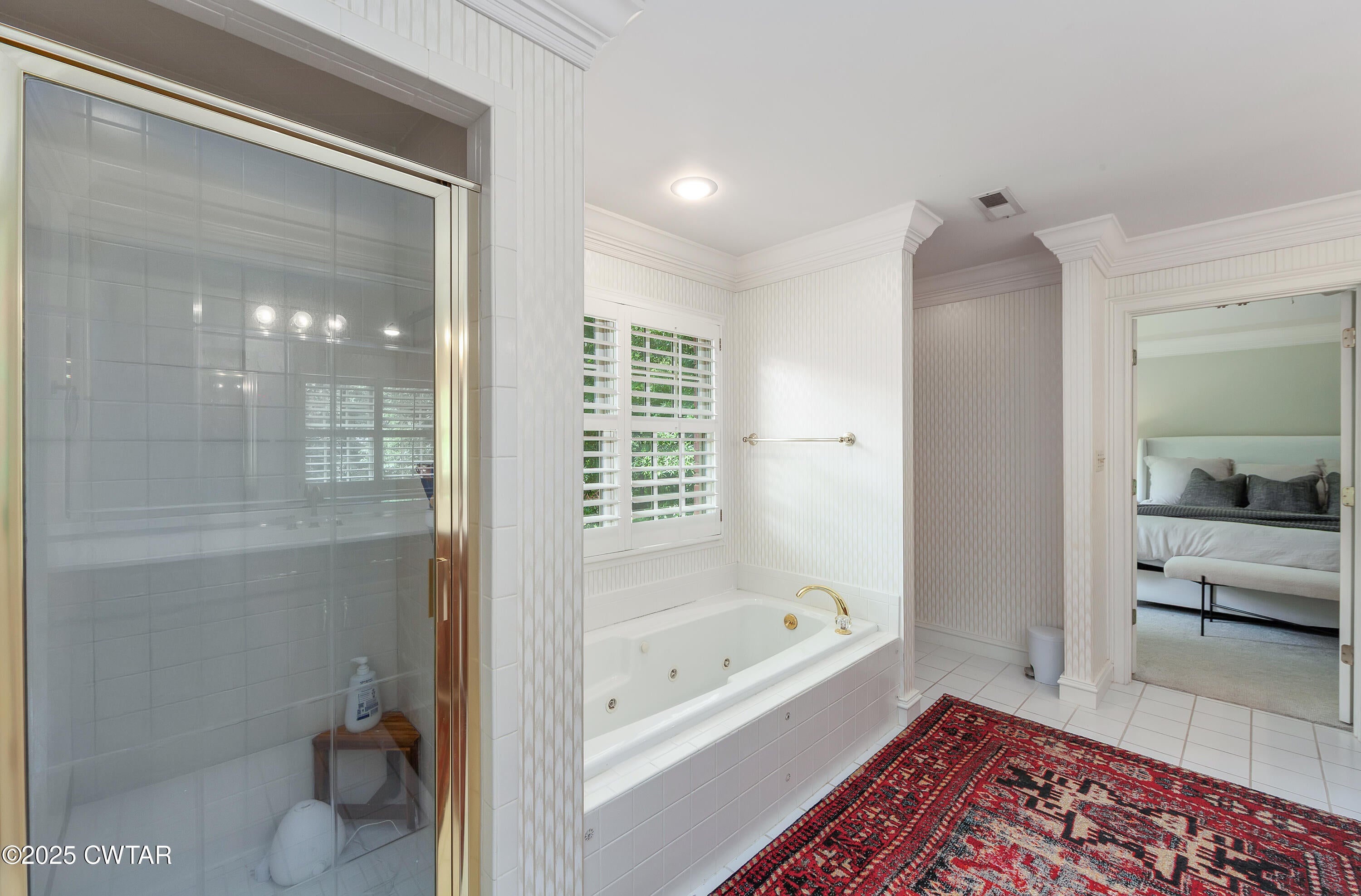 Jackson, Tennessee, 38305, United States, 4 Bedrooms Bedrooms, ,4 BathroomsBathrooms,Residential,For Sale,1894797
