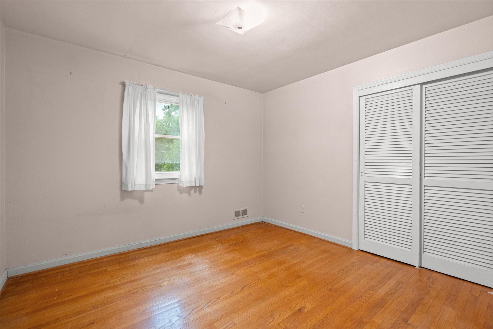  8316 Ashwood Drive, Alexandria, VA, 22308 - 物件實景