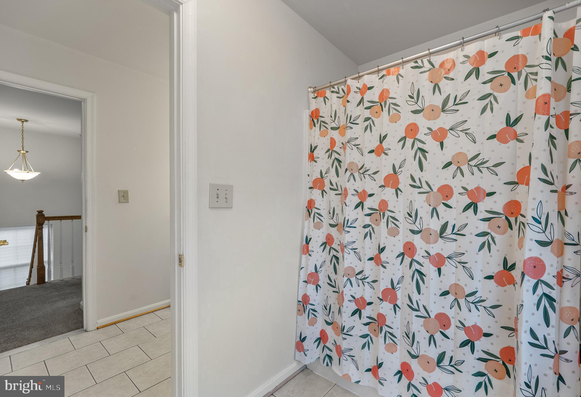 Clinton, Maryland, 20735, United States, 5 Bedrooms Bedrooms, ,4 BathroomsBathrooms,Residential,For Sale,2005620