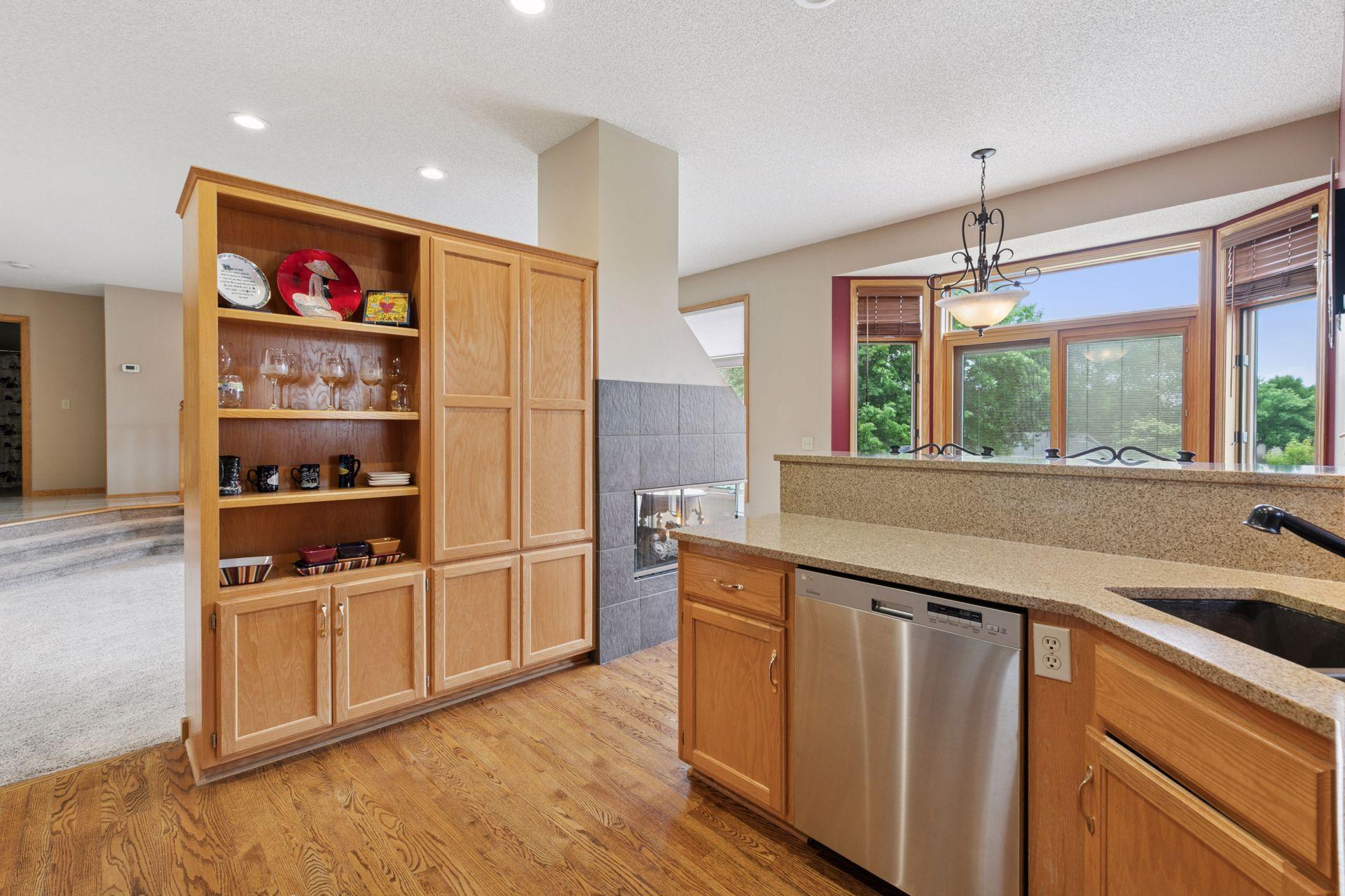 Lakeville, Minnesota, 55044, United States, 4 Bedrooms Bedrooms, ,1 BathroomBathrooms,Residential,For Sale,1867089