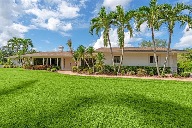 Parkland, Florida, 33067, United States, 5 Bedrooms Bedrooms, ,4 BathroomsBathrooms,Residential,For Sale,1990344