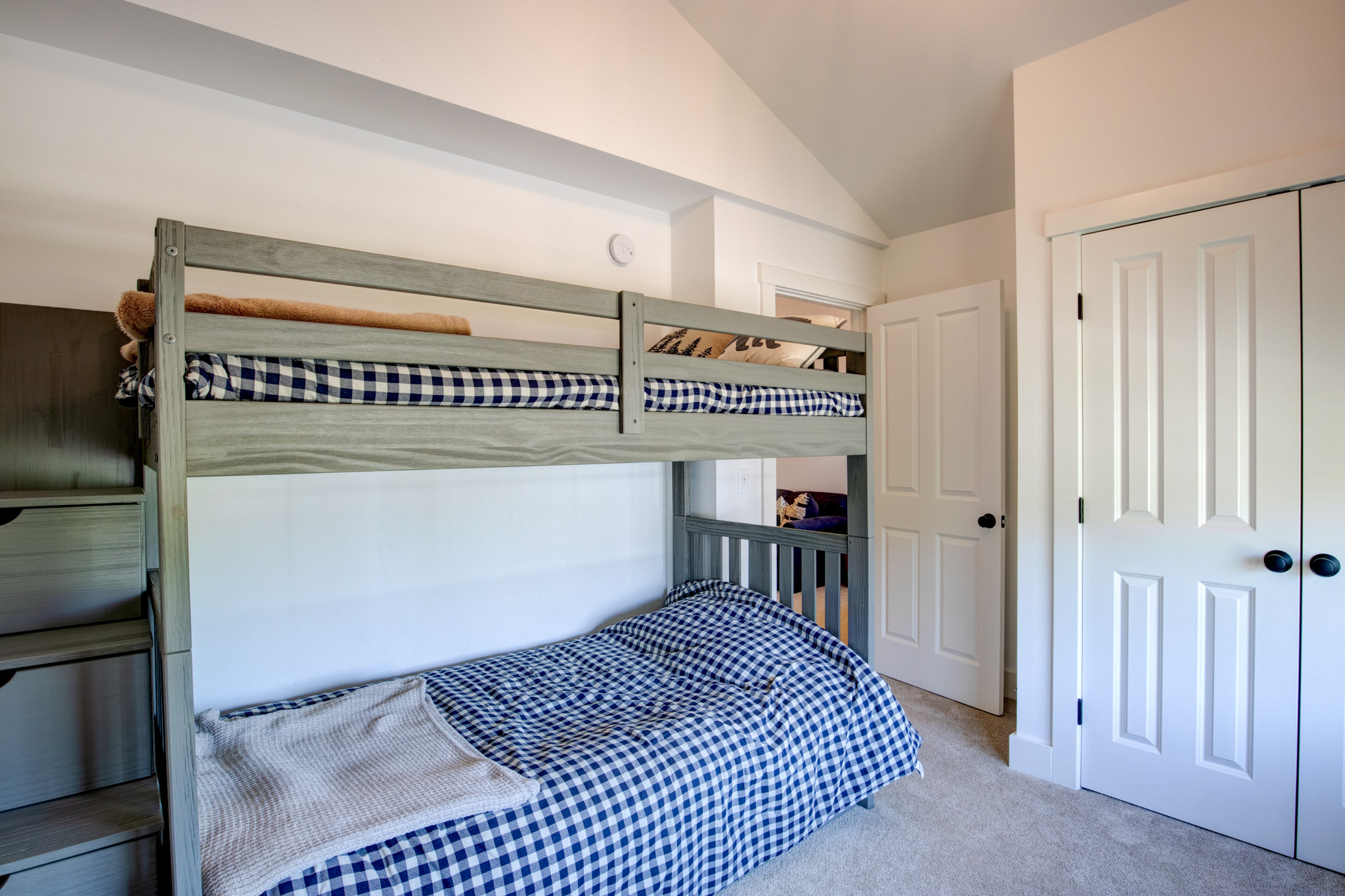 Ellicottville, New York, 14731, United States, 3 Bedrooms Bedrooms, ,3 BathroomsBathrooms,Residential,For Sale,1982914