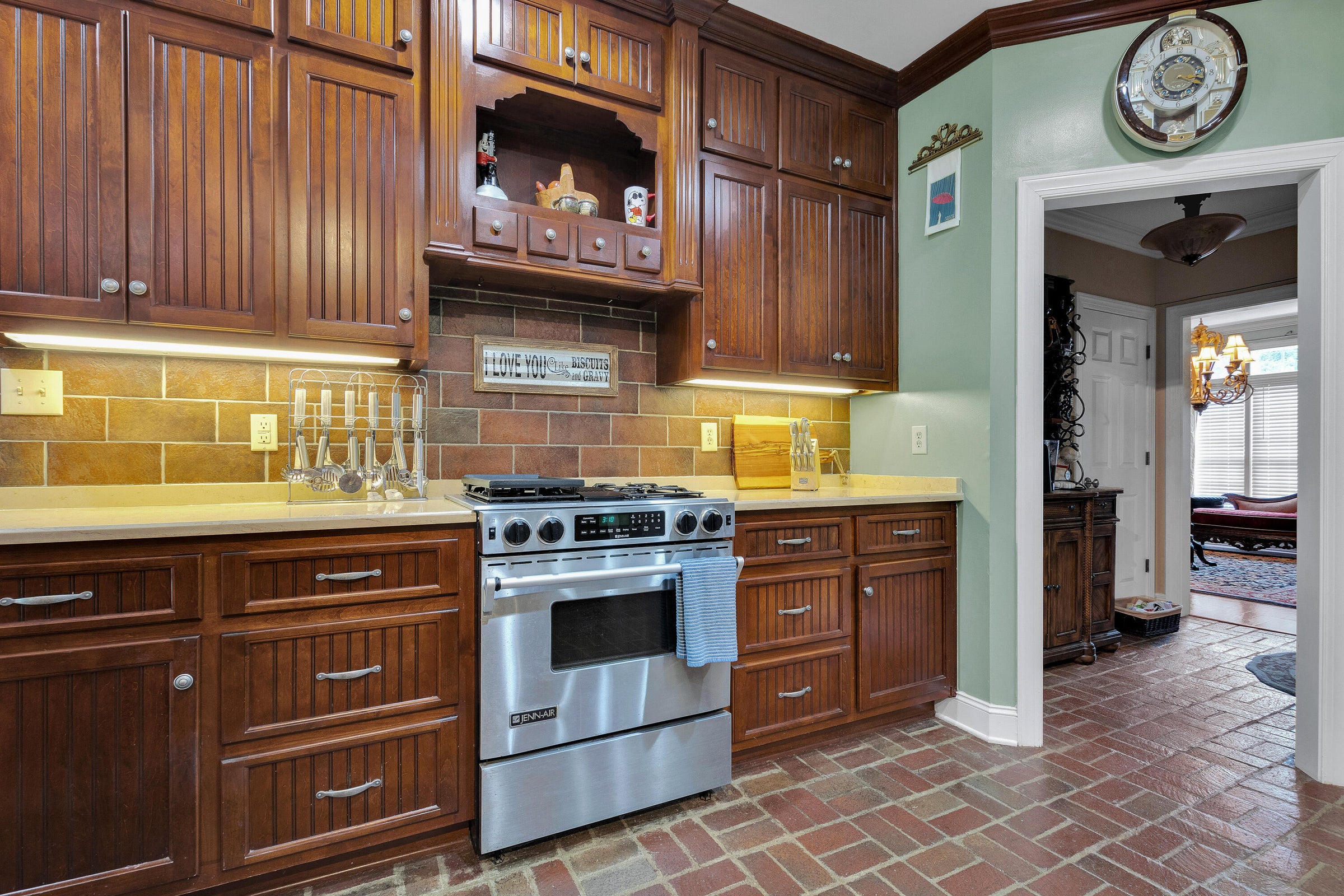 Fulton, Mississippi, 38843, United States, 4 Bedrooms Bedrooms, ,4 BathroomsBathrooms,Residential,For Sale,1976372