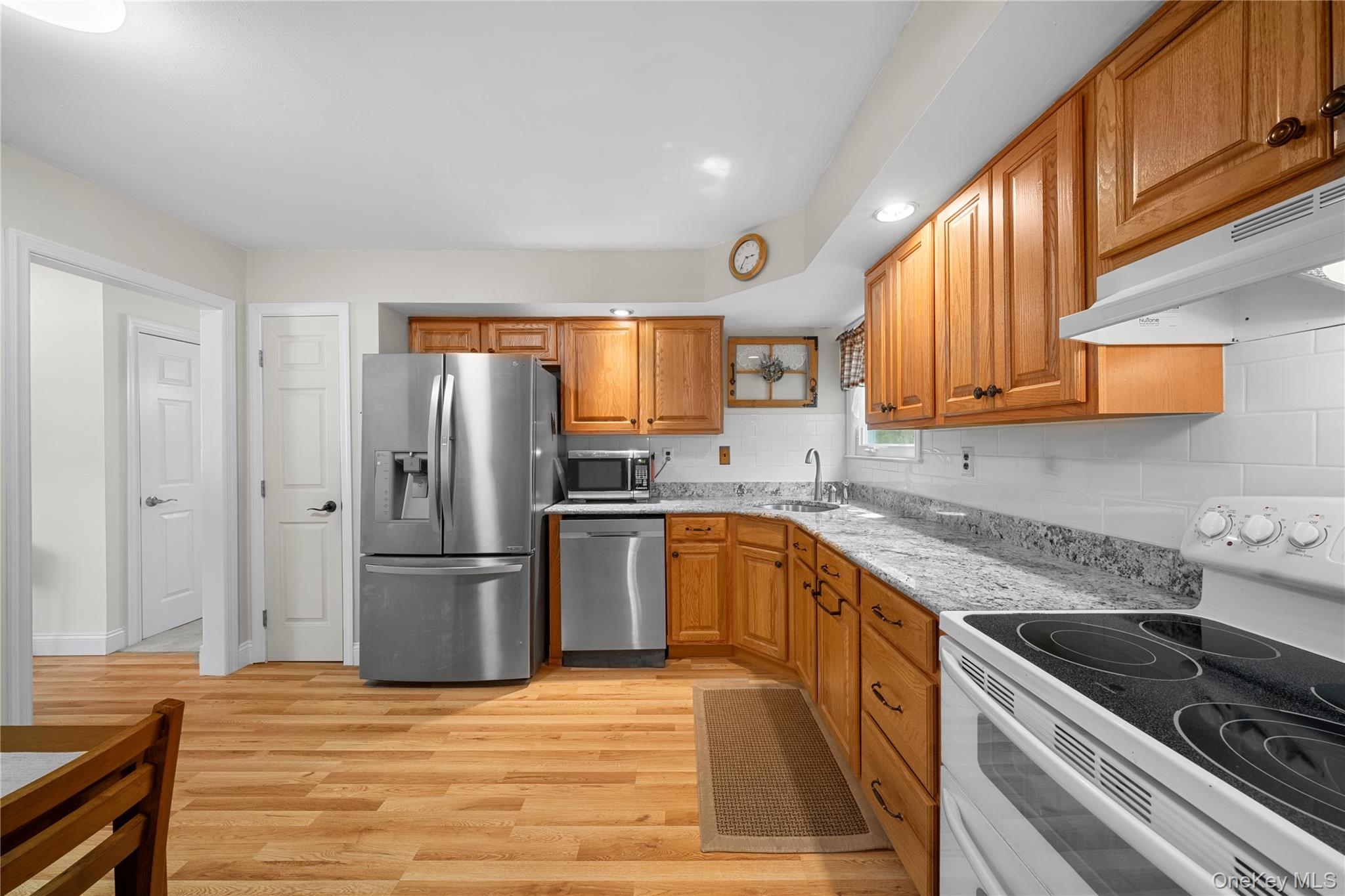  36 Marshall Drive, Selden, NY, 11784 - 物件實景