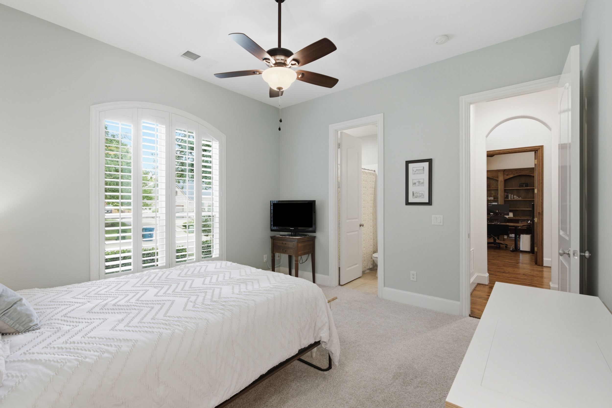  where  resort style living meets timeless design in lantana - 物件實景