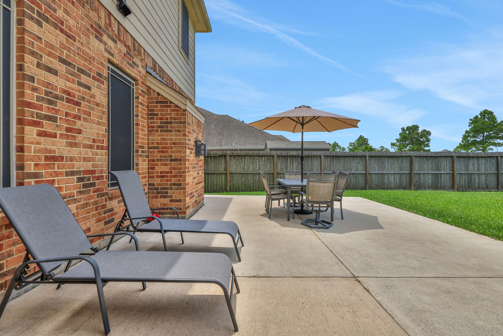 Mont Belvieu, Texas, 77523, United States, 5 Bedrooms Bedrooms, ,4 BathroomsBathrooms,Residential,For Sale,1906104