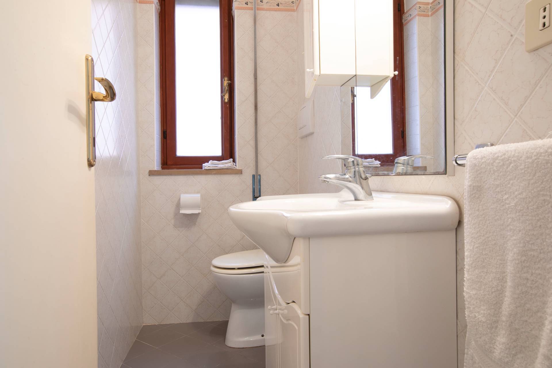 Via Amipsia, Roma, Roma, 00100, IT, 7 Bedrooms Bedrooms, ,6 BathroomsBathrooms,Residential,For Sale,Via Amipsia,1441515