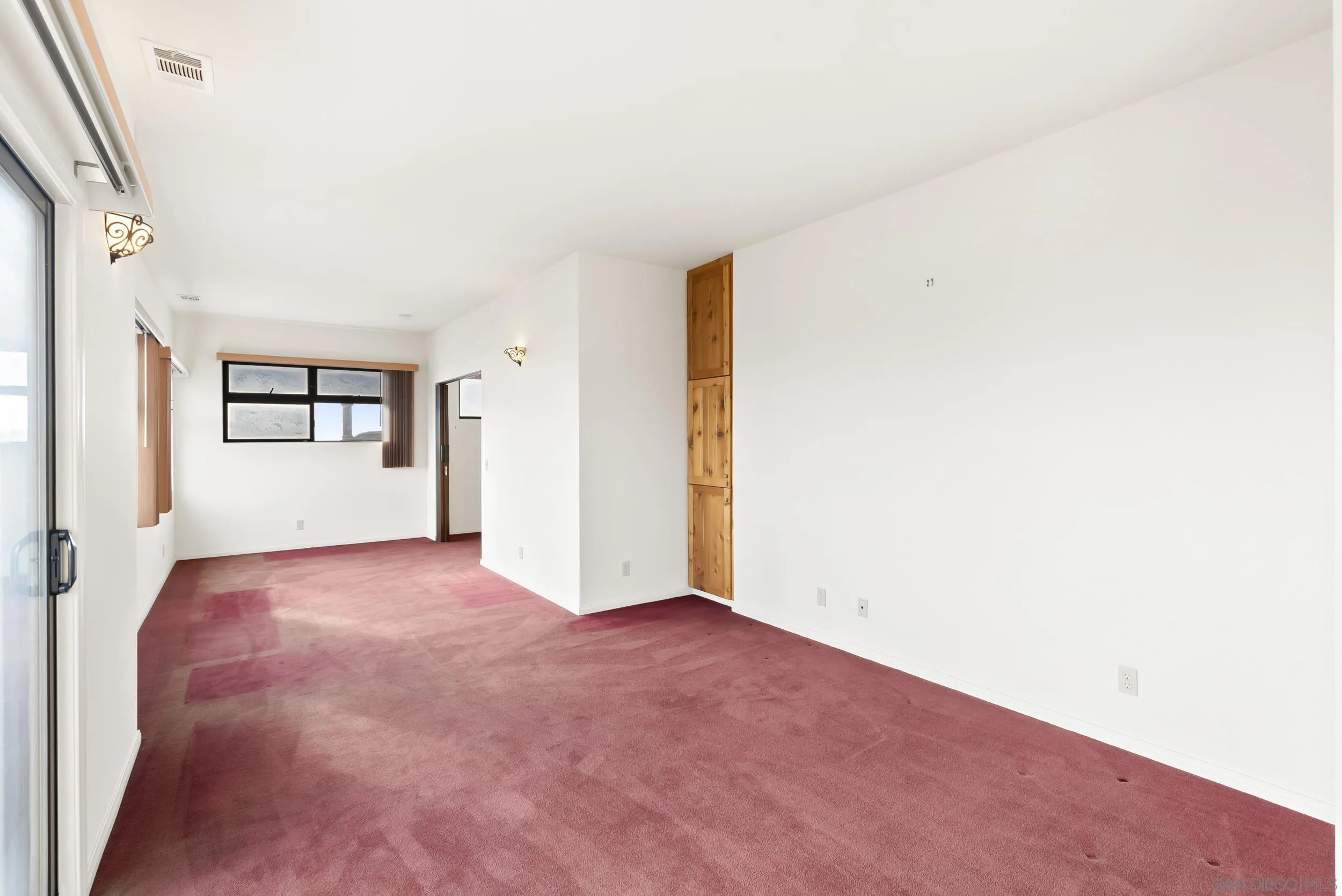 San Diego, California, 92117, United States, 3 Bedrooms Bedrooms, ,3 BathroomsBathrooms,Residential,For Sale,1966862