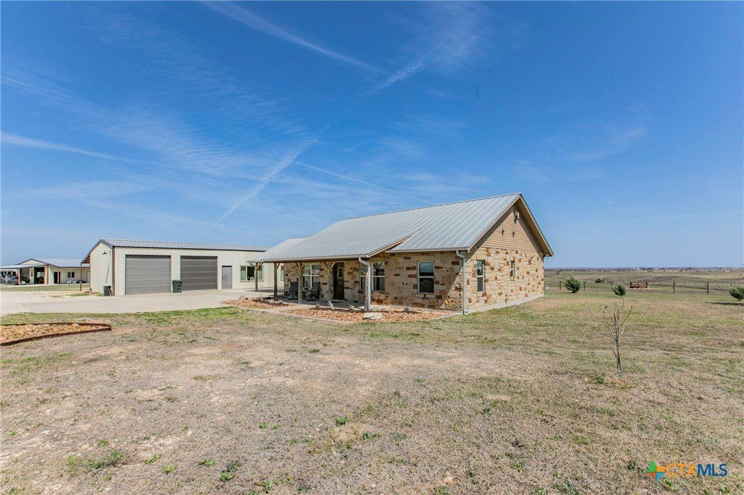 Granger, Texas, 76530, United States, 3 Bedrooms Bedrooms, ,2 BathroomsBathrooms,Residential,For Sale,1923229