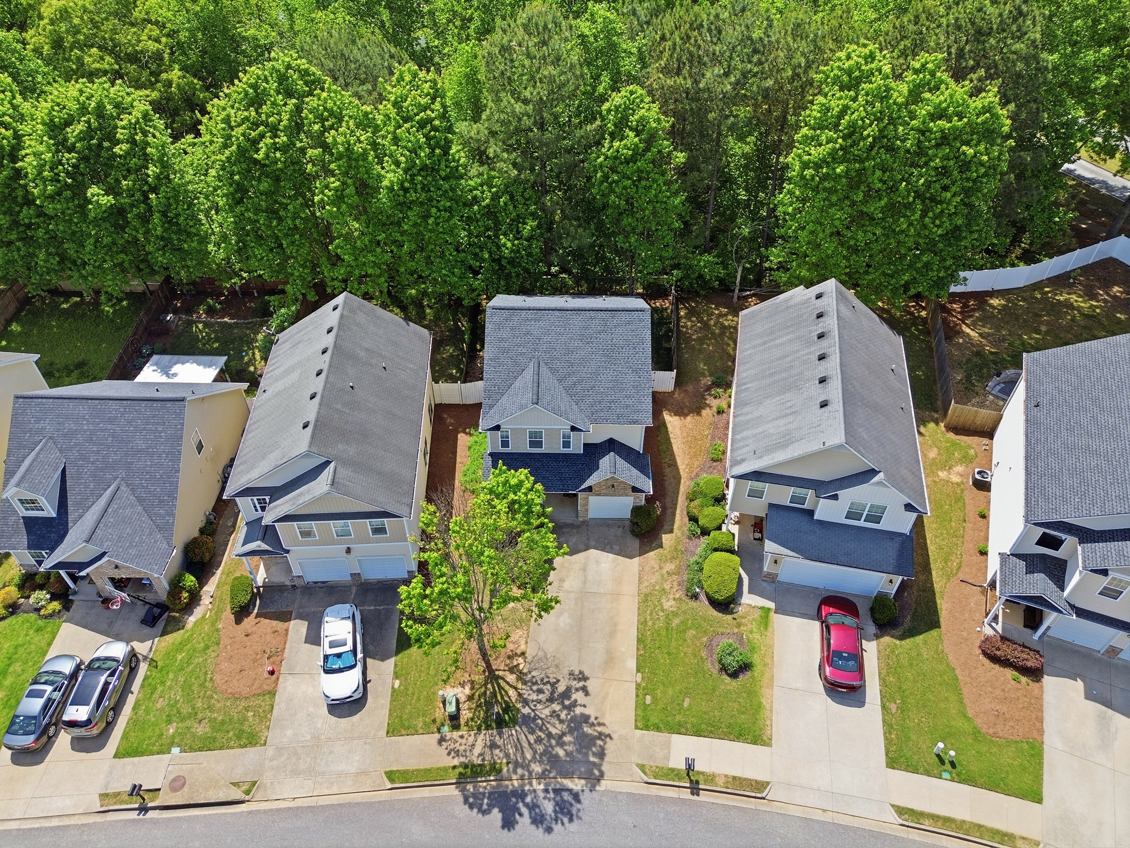  Located in the Sought-After and Low-Maintenance Enclave at Holly Mill Community - 物件實景