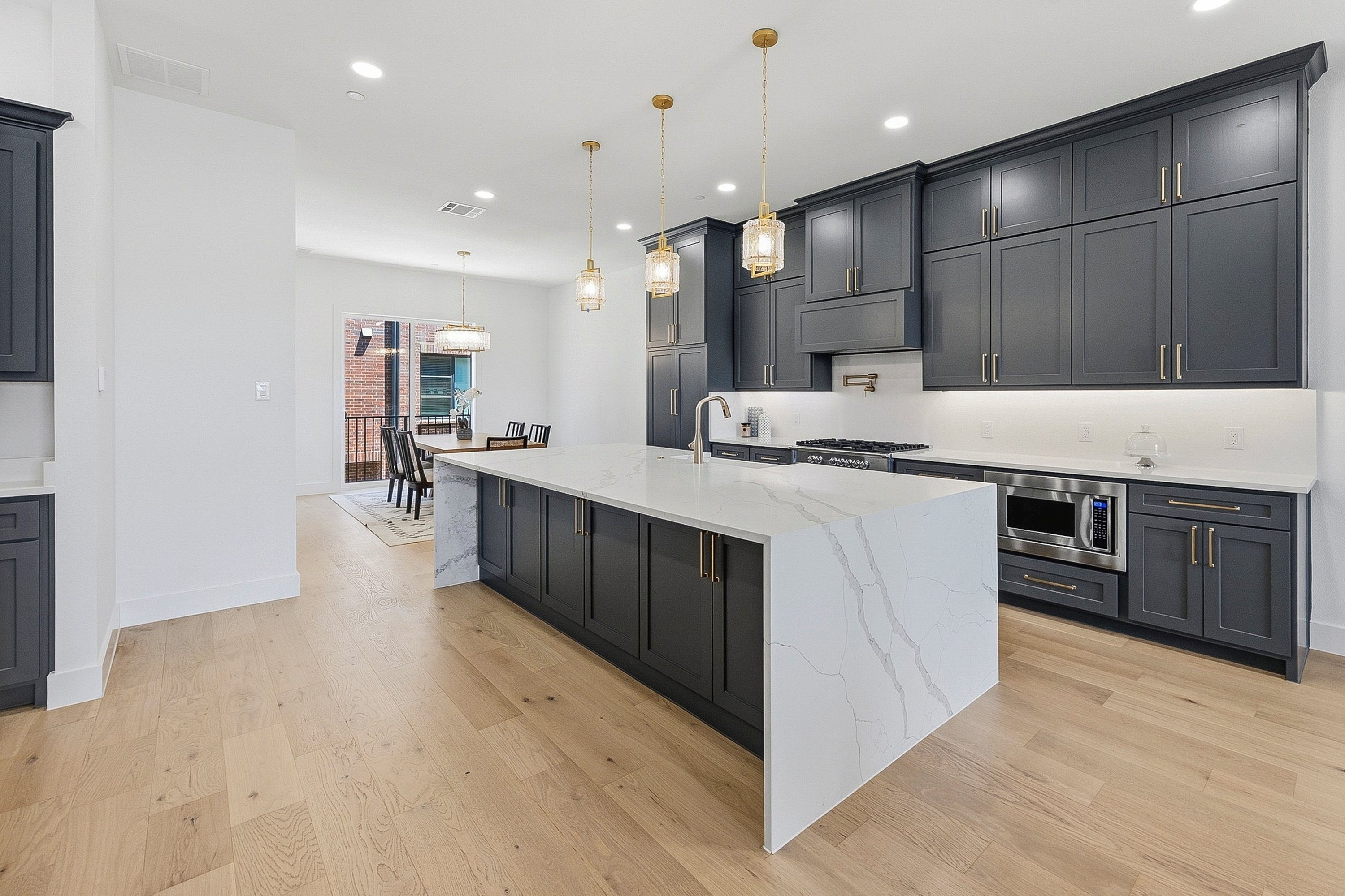  408 Vista Buena Trail, Fort Worth, TX, 76111 - 物件實景