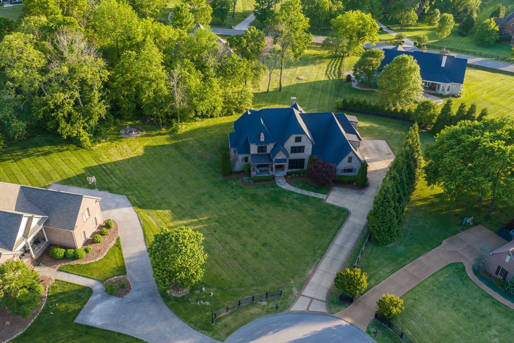 2713 Deer Haven Ct, Franklin, TN, 37067 - 物件實景