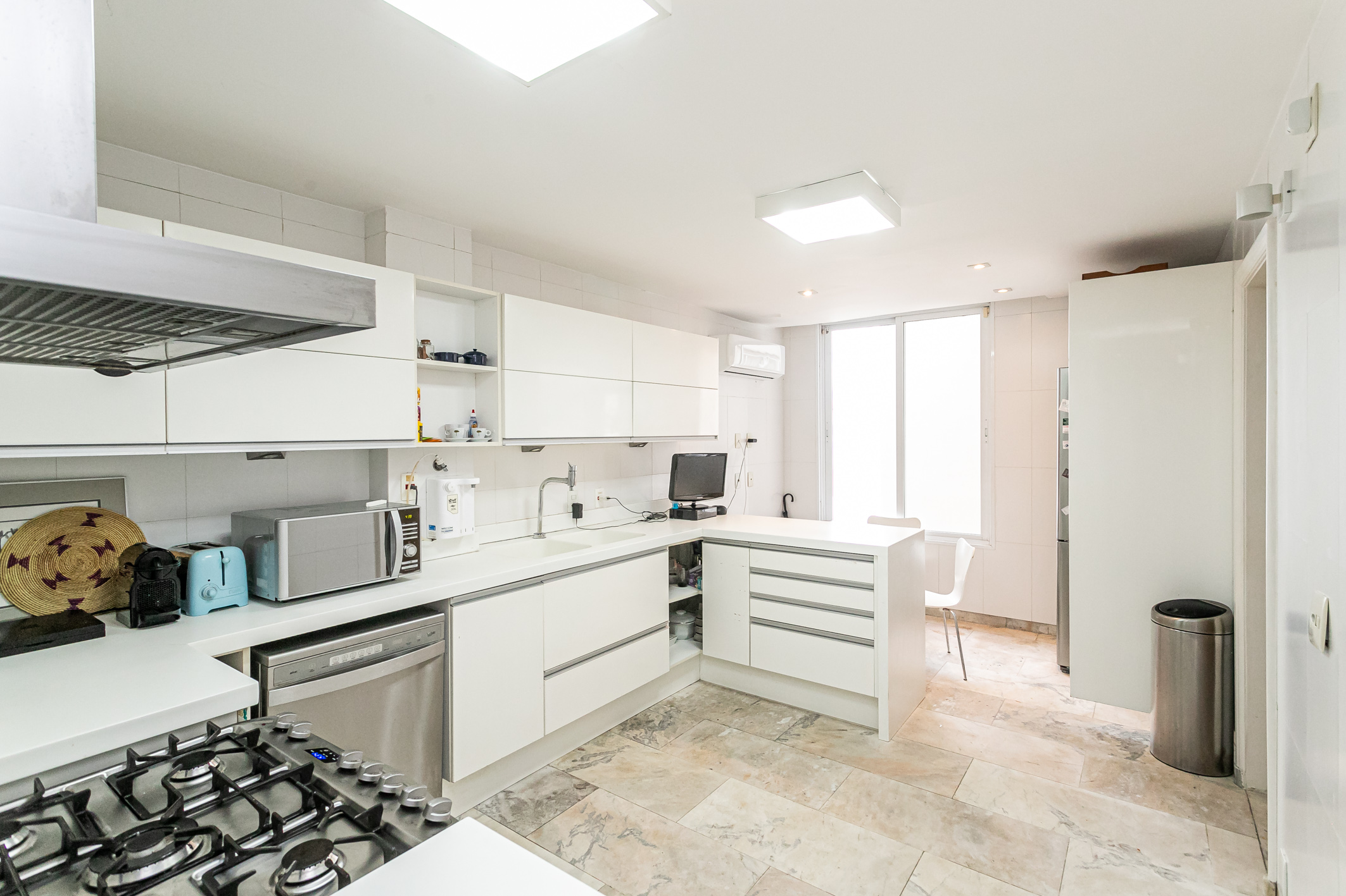  Linear apartment with breathtaking ocean views in prime Ipanema location - 物件實景