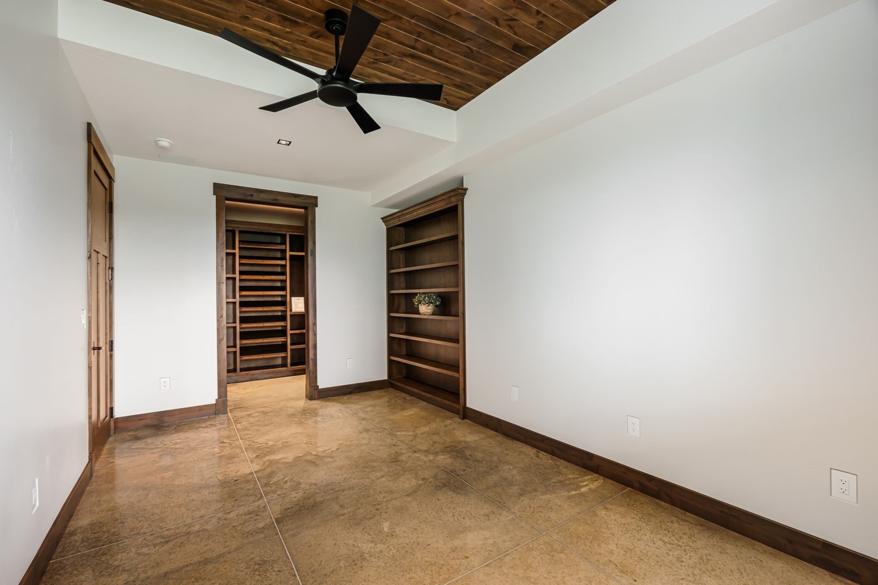  4579 E Plum Rd - 物件實景