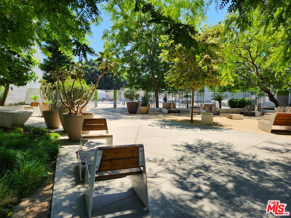 Los Angeles, California, 90015, United States, 1 Bedroom Bedrooms, ,1 BathroomBathrooms,Residential,For Sale,1911768