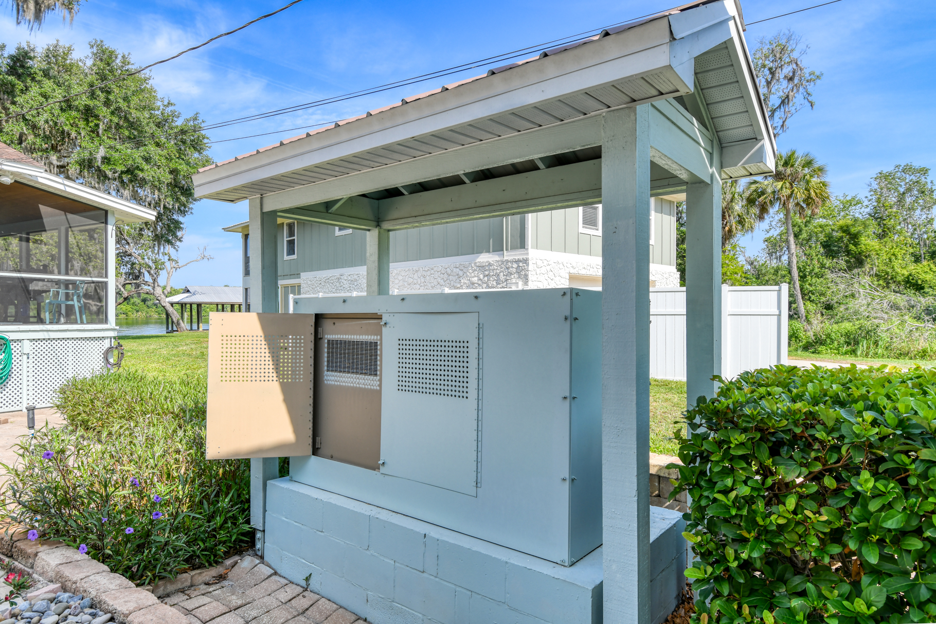 Satsuma, Florida, 32189, United States, 3 Bedrooms Bedrooms, ,2 BathroomsBathrooms,Residential,For Sale,1807722