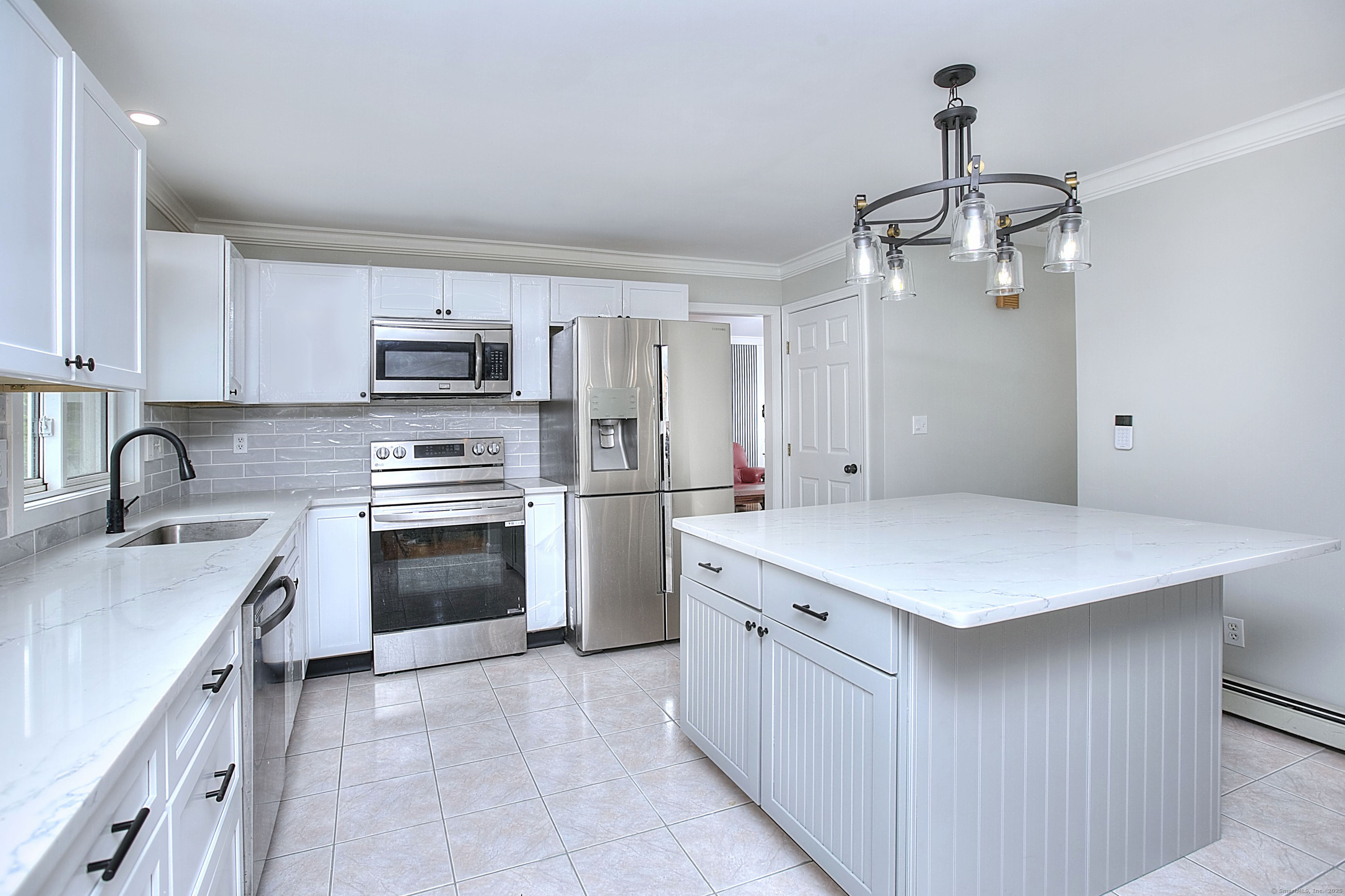 Seymour, Connecticut, 06483, United States, 4 Bedrooms Bedrooms, ,4 BathroomsBathrooms,Residential,For Sale,1820200
