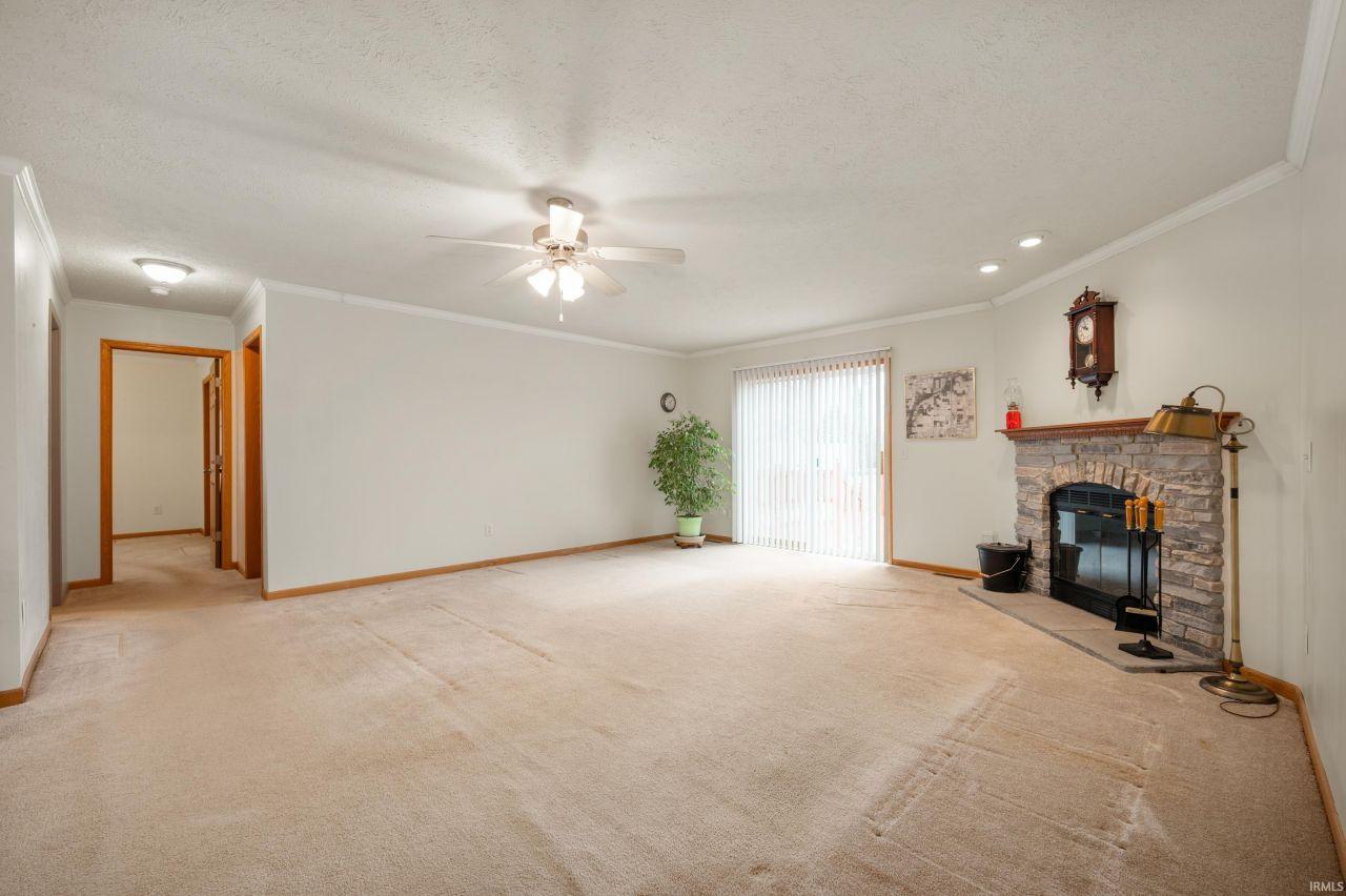 Alexandria, Indiana, 46001, United States, 3 Bedrooms Bedrooms, ,2 BathroomsBathrooms,Residential,For Sale,1728974