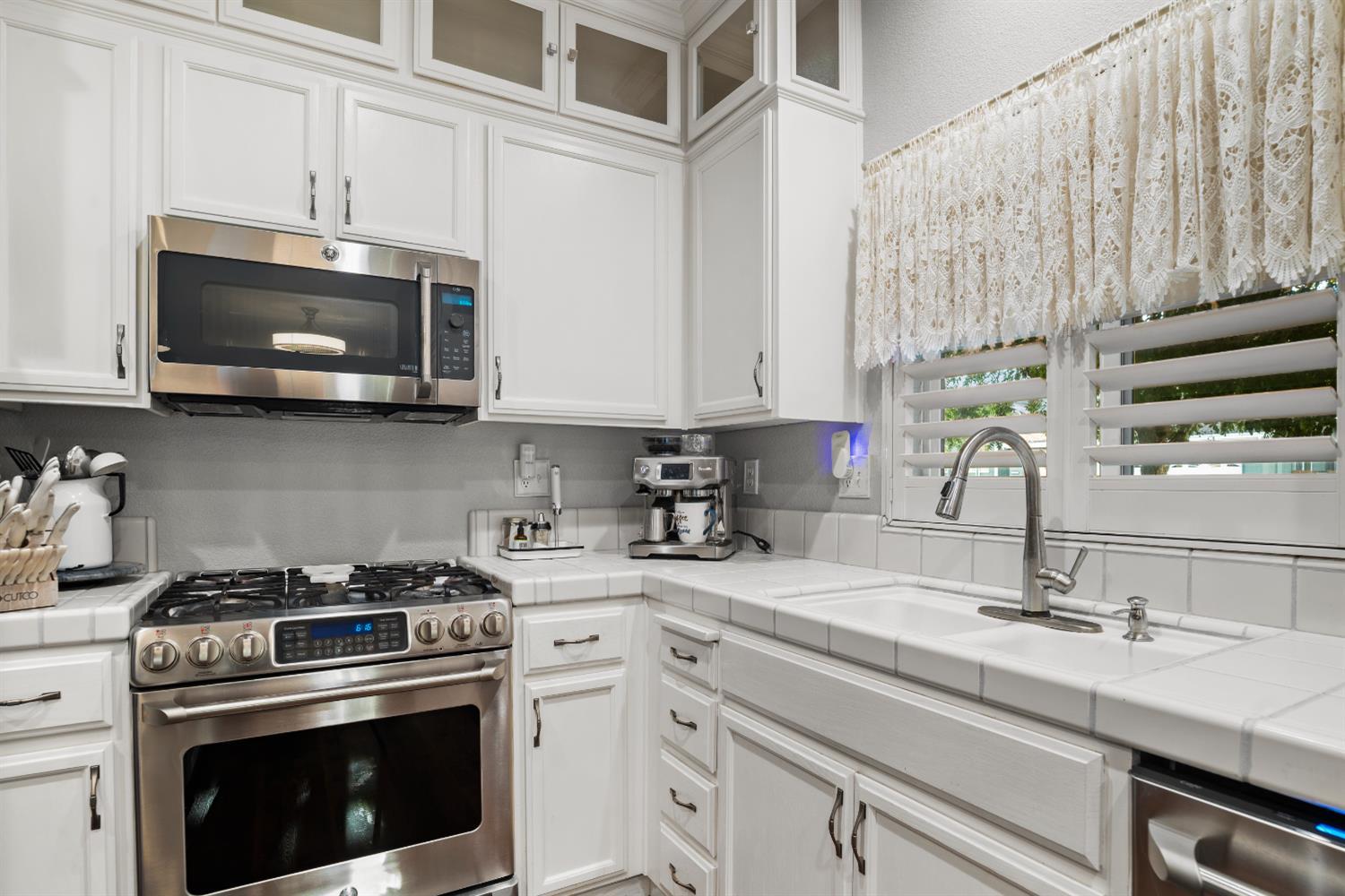 Riverbank, California, 95367, United States, 4 Bedrooms Bedrooms, ,2 BathroomsBathrooms,Residential,For Sale,1976326