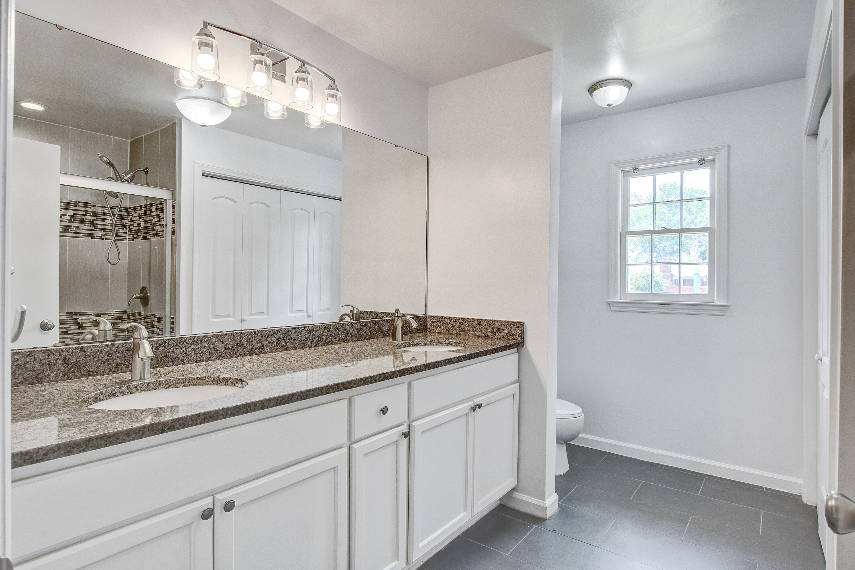 Hanahan, South Carolina, 29410, United States, 3 Bedrooms Bedrooms, ,3 BathroomsBathrooms,Residential,For Sale,1819163