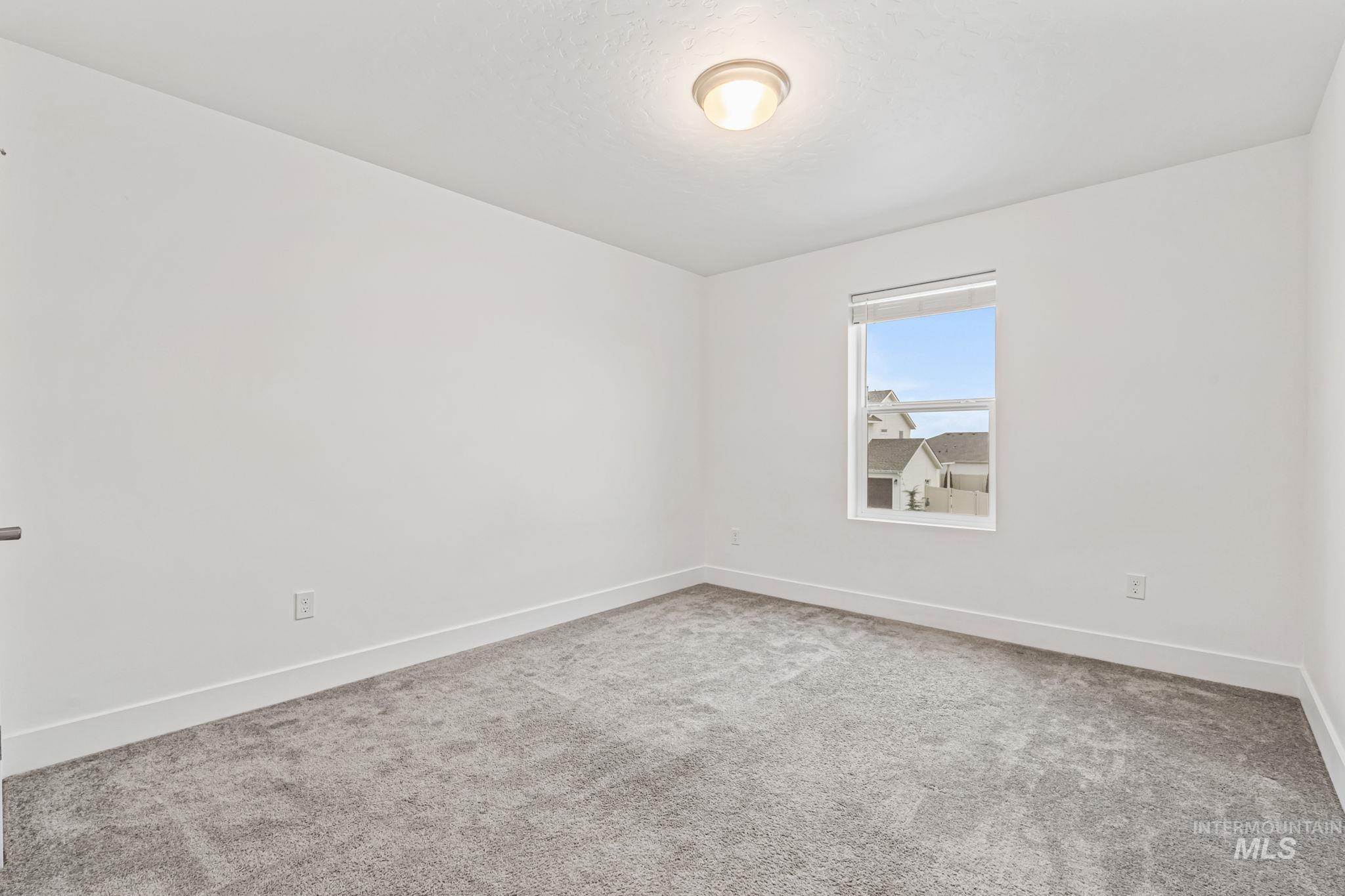 Caldwell, Idaho, 83607, United States, 4 Bedrooms Bedrooms, ,3 BathroomsBathrooms,Residential,For Sale,2005985