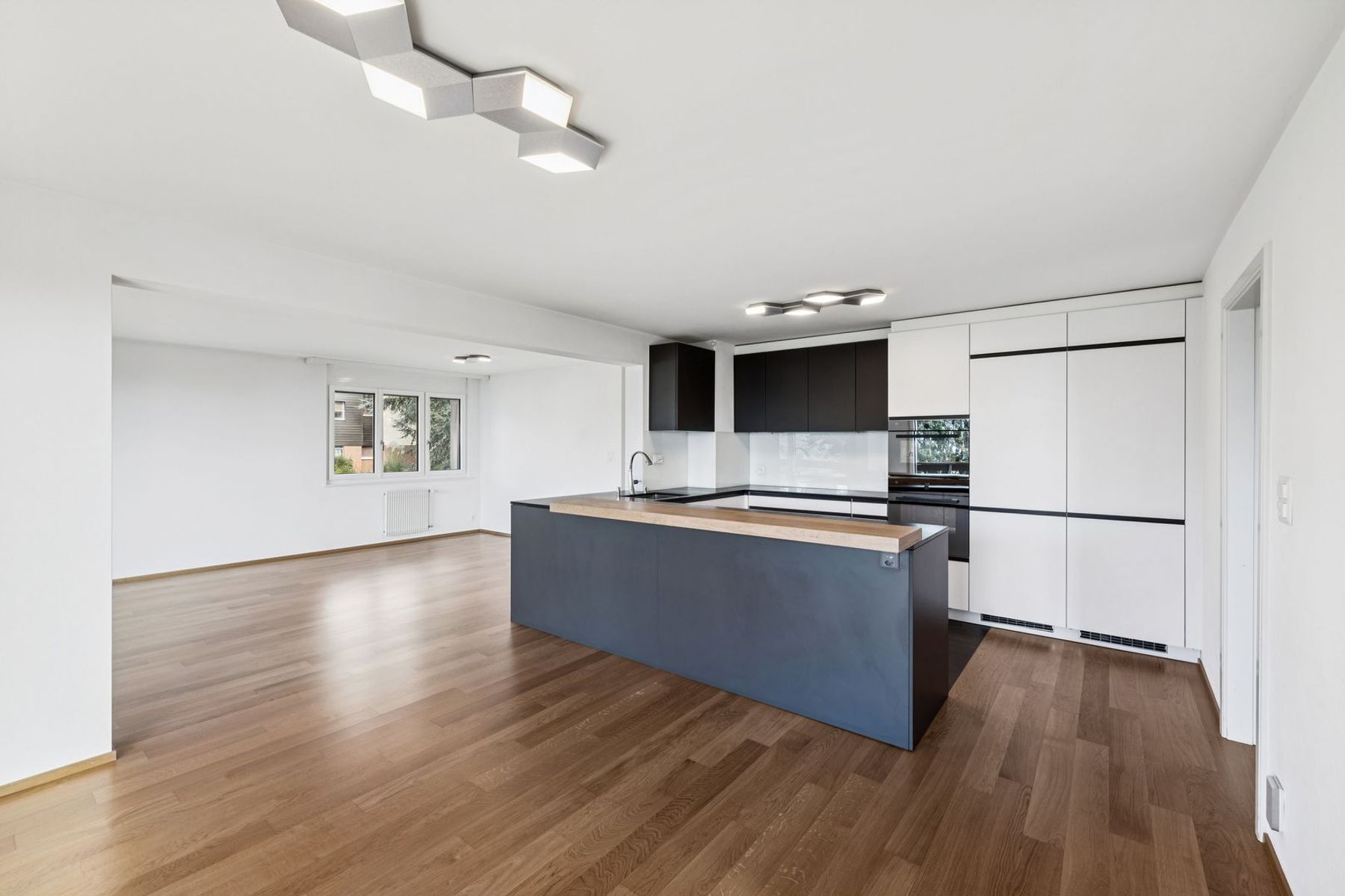  Opportunity: Price reduction, immediate availability - 物件實景