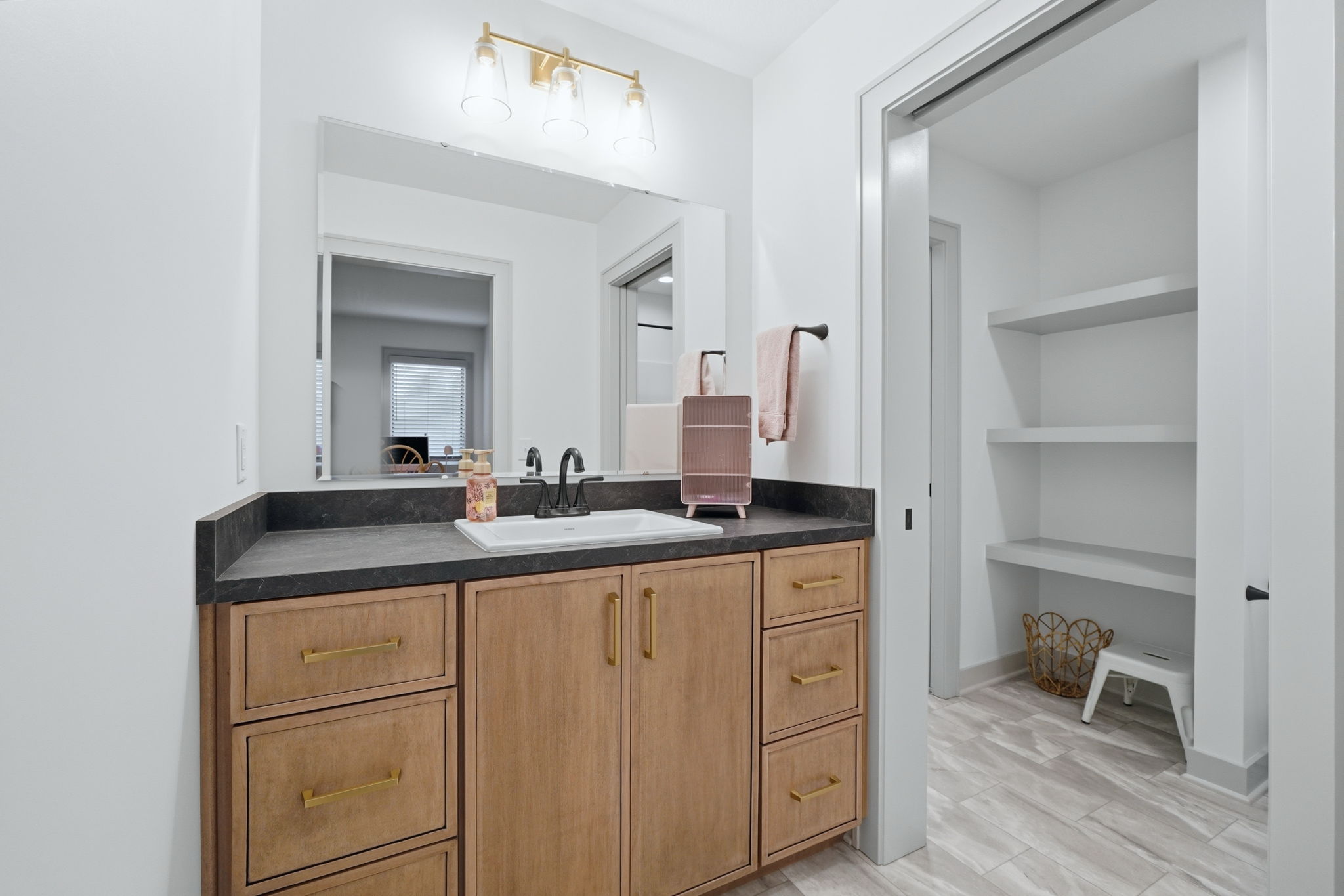  Like New Fort Wayne 4 Bedroom Home on Cul-de-Sac - 物件實景