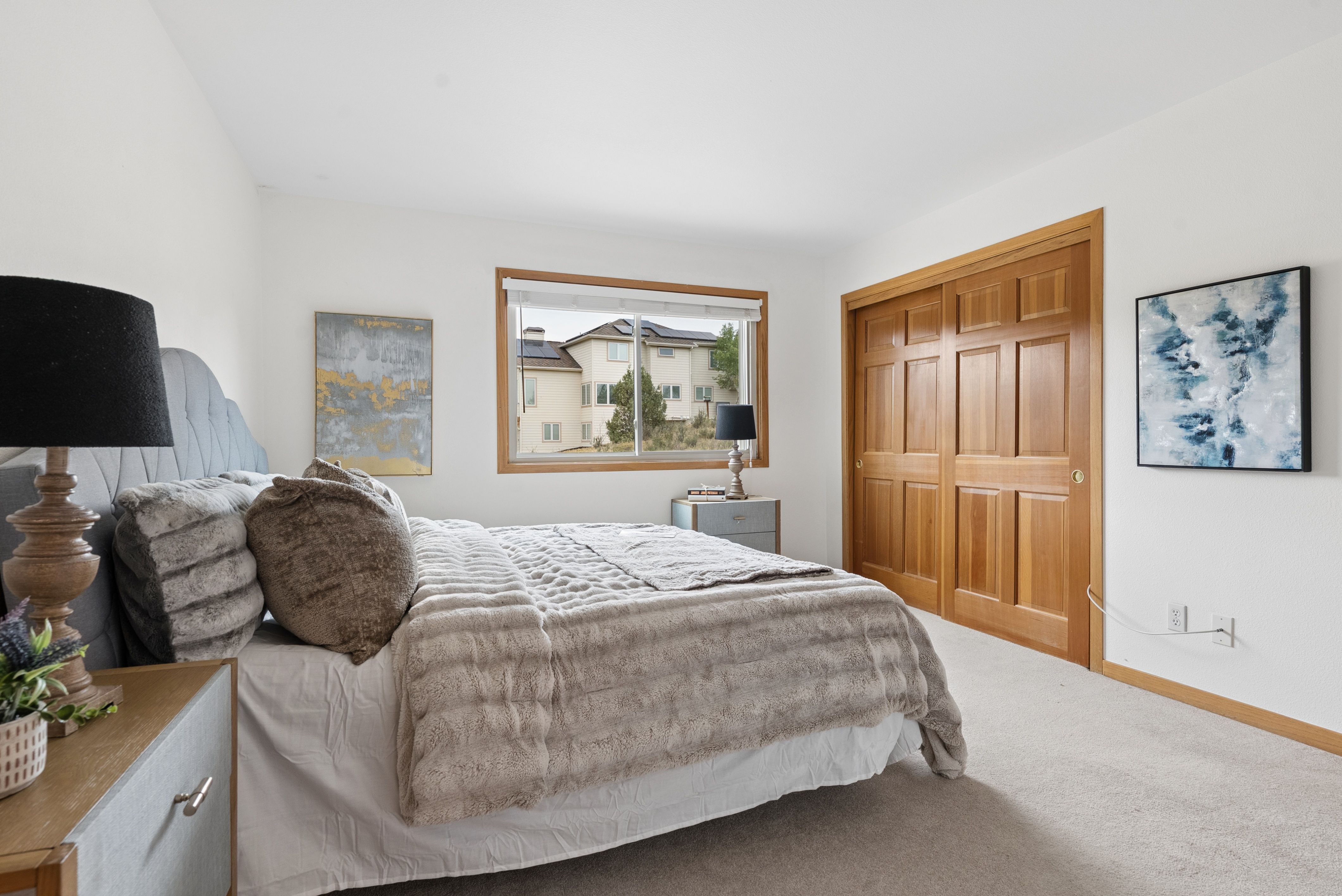  Custom Built Home on a Rolling 1.5 Acre Lot in Highly Desired Paradise Hills - 物件實景