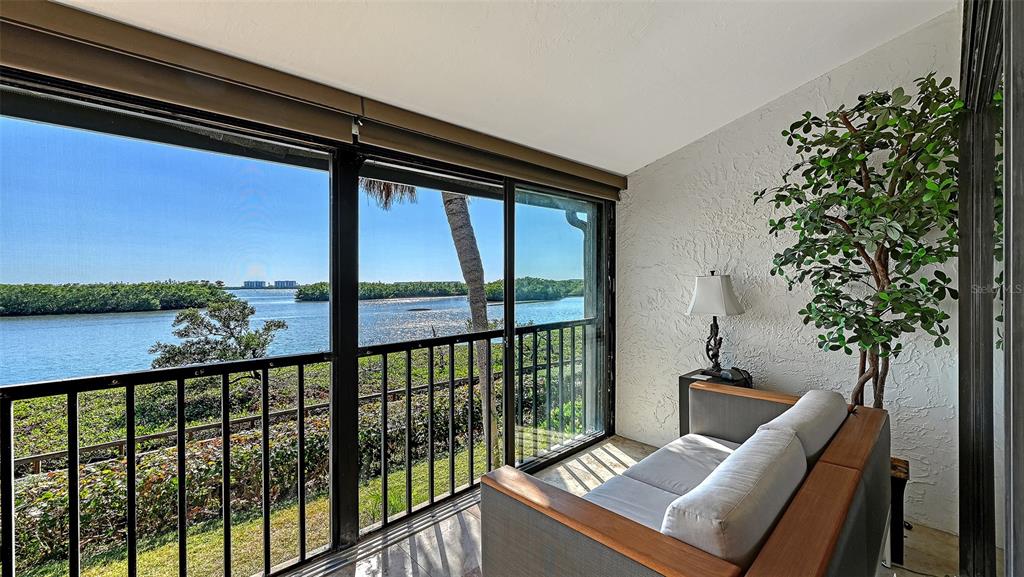 Sarasota, Florida, 34231, United States, 2 Bedrooms Bedrooms, ,2 BathroomsBathrooms,Residential,For Sale,1995583