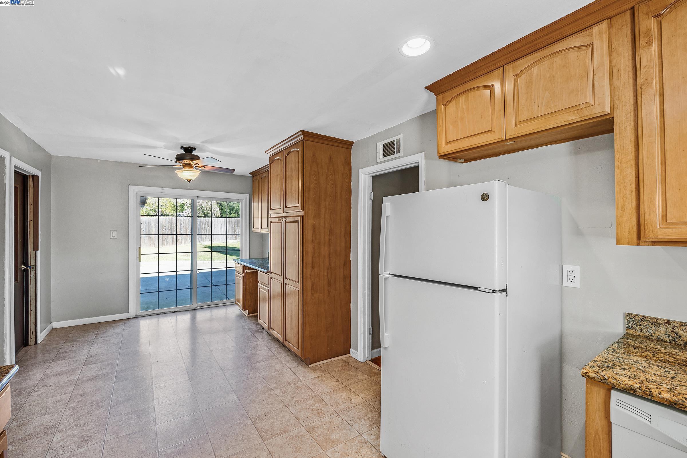 Concord, California, 94521, United States, 4 Bedrooms Bedrooms, ,2 BathroomsBathrooms,Residential,For Sale,1691413