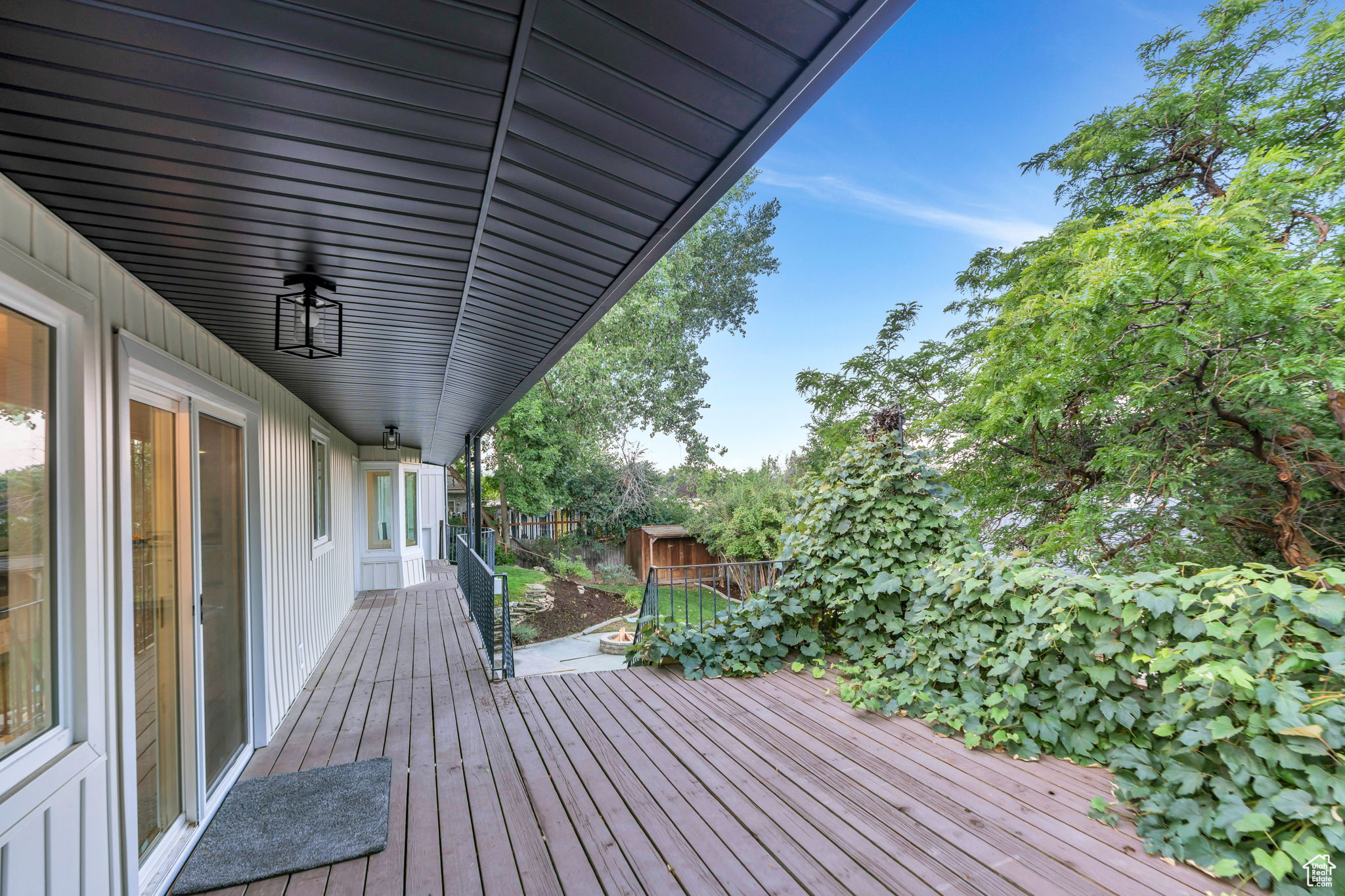 Provo, Utah, 84604, United States, 7 Bedrooms Bedrooms, ,2 BathroomsBathrooms,Residential,For Sale,1912581