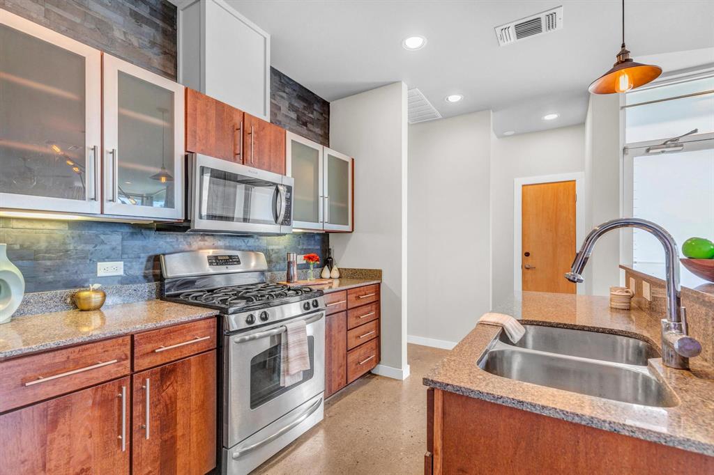 Austin, Texas, 78724, United States, 3 Bedrooms Bedrooms, ,3 BathroomsBathrooms,Residential,For Sale,1896665